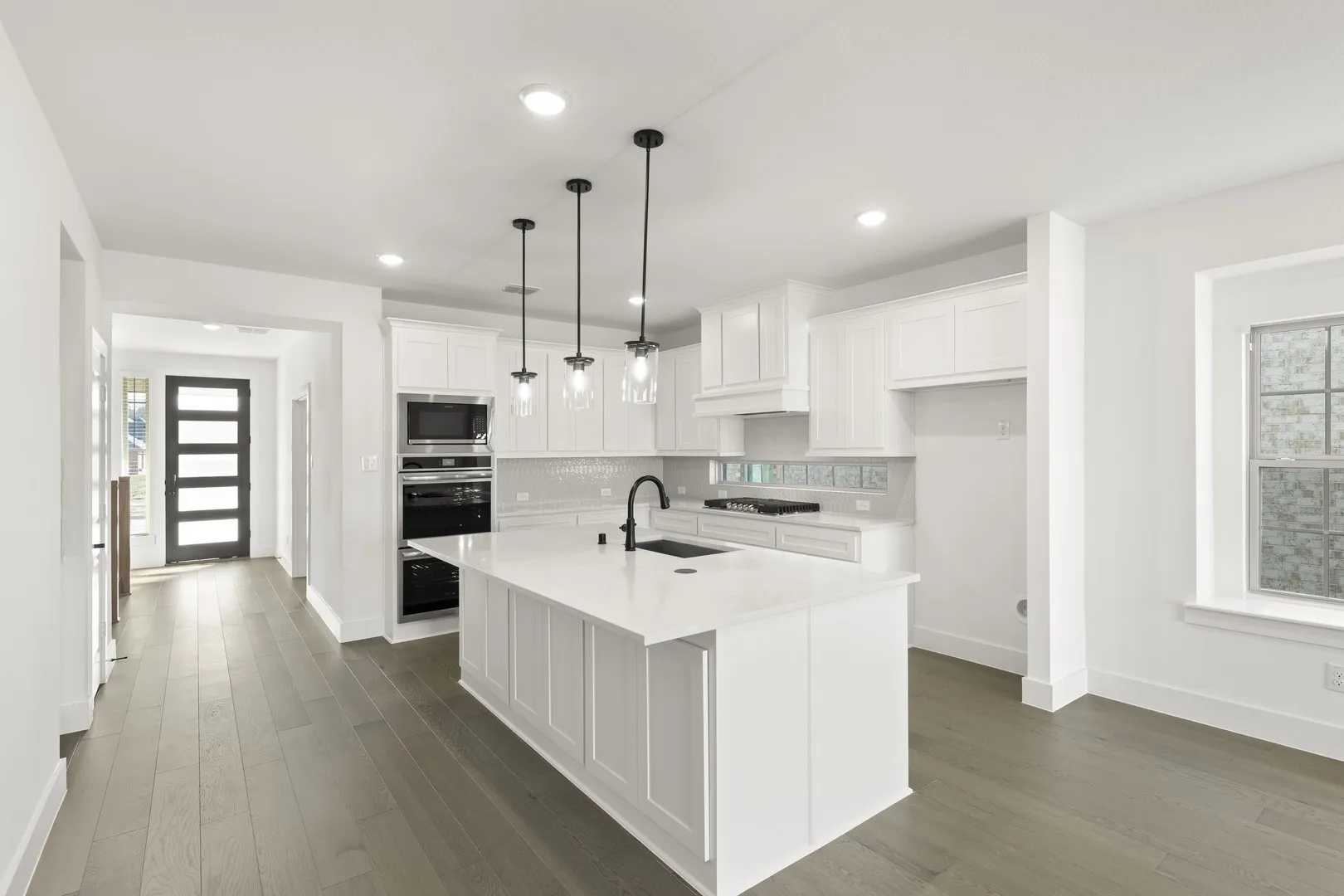 13. 8511 Great Stone - Kitchen (2)
