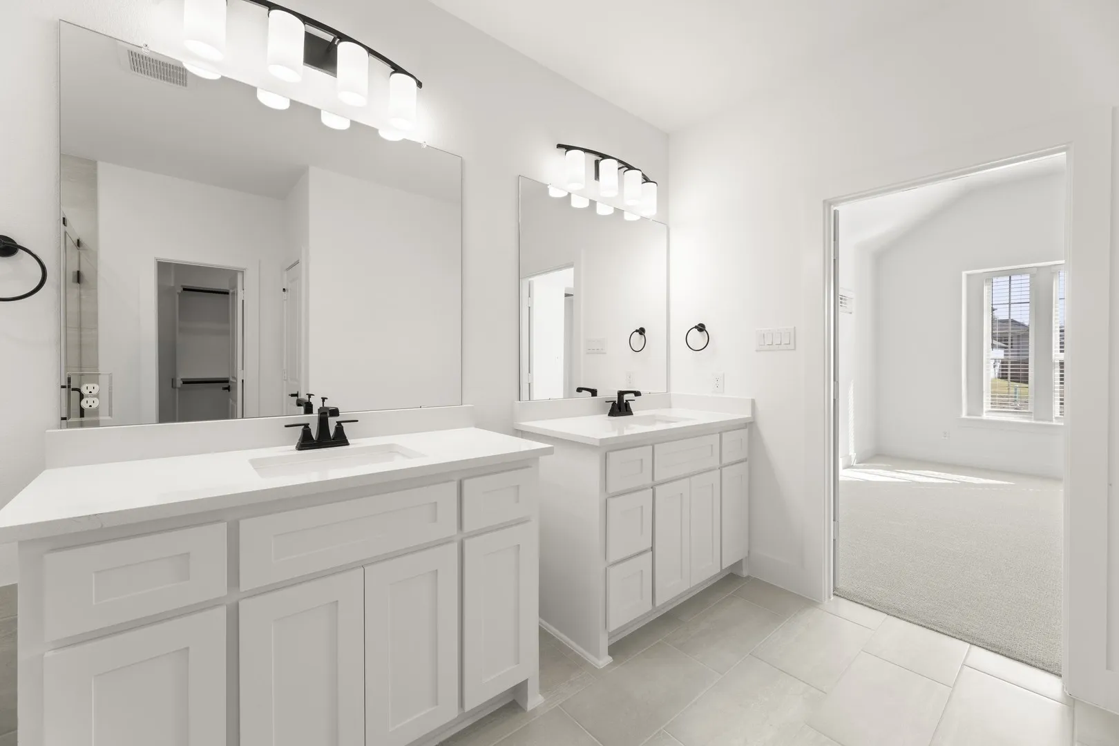 10. 8511 Great Stone - Bath (4)