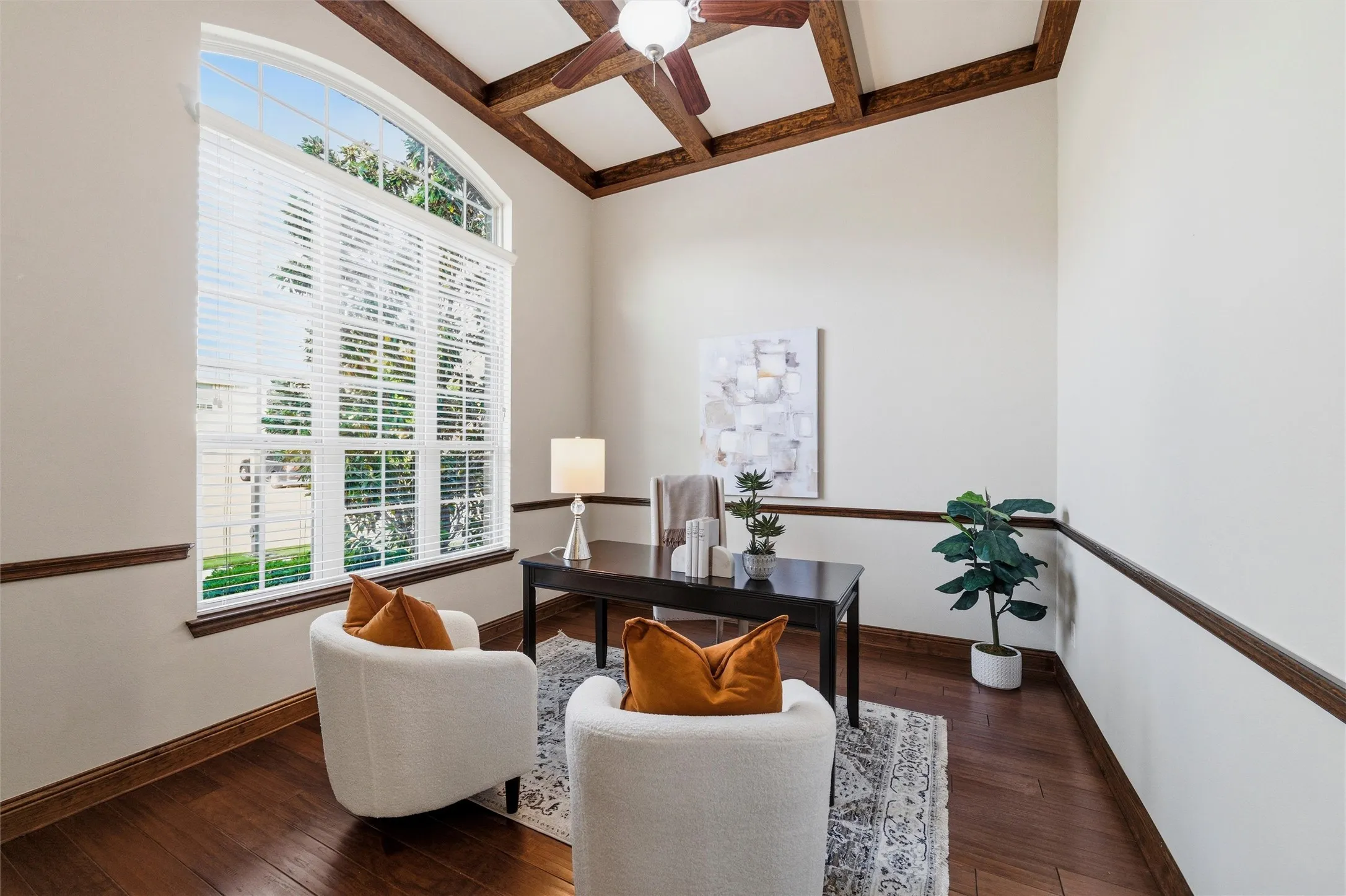 Single Family Residence For Sale in Dallas County , 3815 Wind Cave Bend, Irving, Texas 75063, 4 Bedroom, 5 Bathroom, 2 Garage spaces, 3,608 Sqft, built in 2016, Preowned, mls#21042334, Real Estate Agent in Irving, Homes For Sale in Dallas county, Homes For Sale in Irving, Realtor in Irving Texas, Real Estate Brokerage Independent Realty Texas, Luminita Cordes Realtor