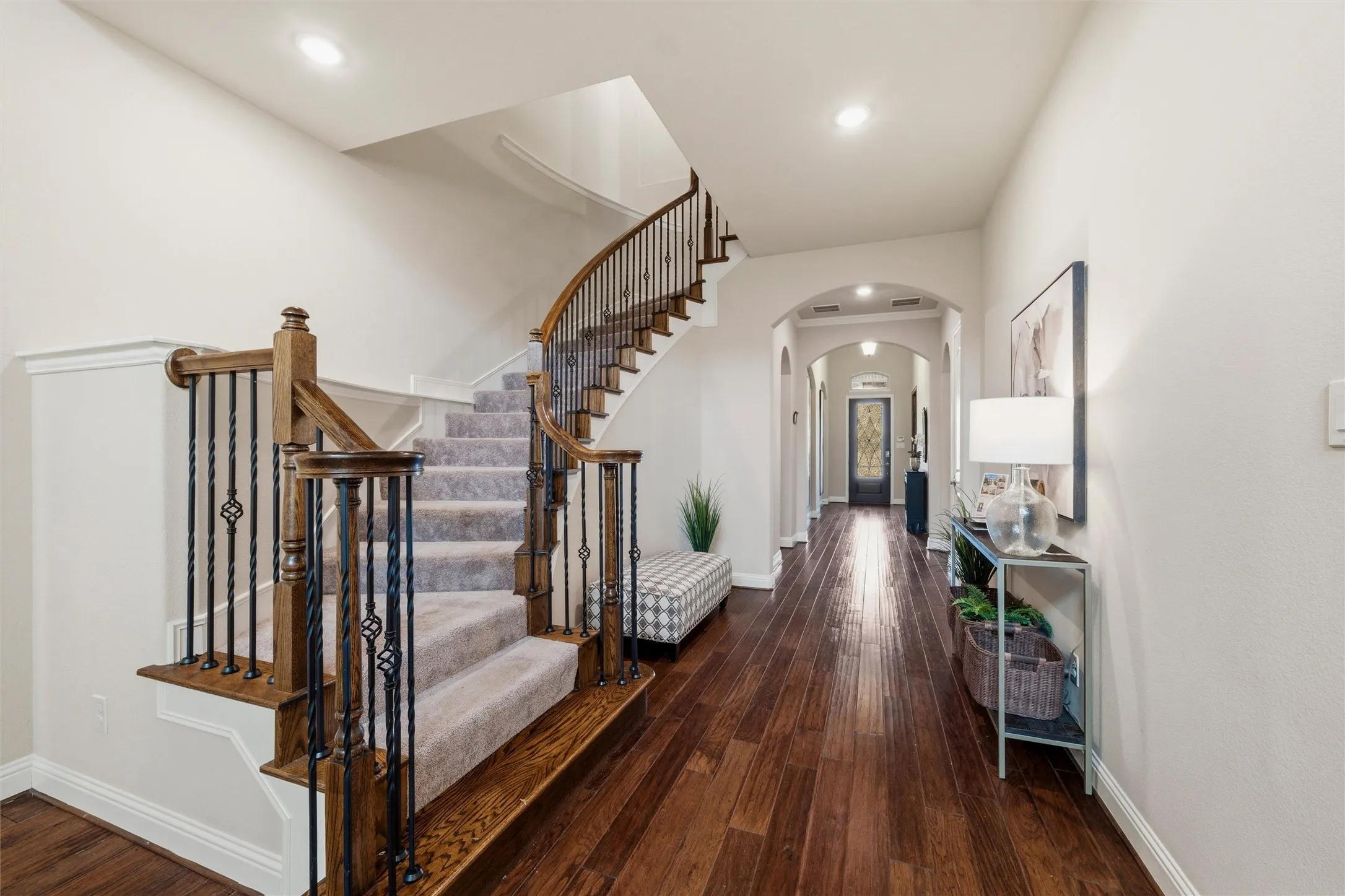 Single Family Residence For Sale in Dallas County , 3815 Wind Cave Bend, Irving, Texas 75063, 4 Bedroom, 5 Bathroom, 2 Garage spaces, 3,608 Sqft, built in 2016, Preowned, mls#21042334, Real Estate Agent in Irving, Homes For Sale in Dallas county, Homes For Sale in Irving, Realtor in Irving Texas, Real Estate Brokerage Independent Realty Texas, Luminita Cordes Realtor