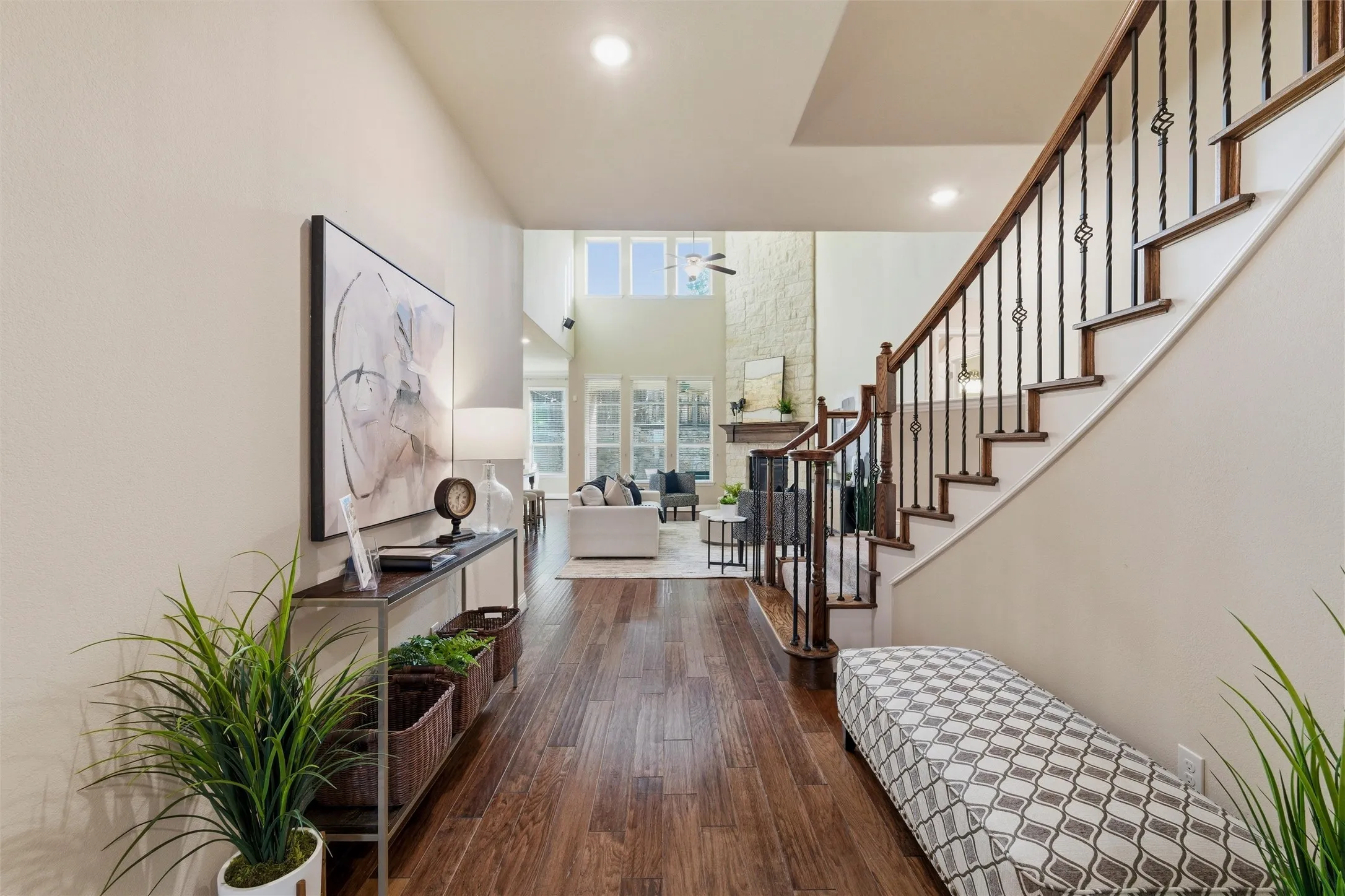 Single Family Residence For Sale in Dallas County , 3815 Wind Cave Bend, Irving, Texas 75063, 4 Bedroom, 5 Bathroom, 2 Garage spaces, 3,608 Sqft, built in 2016, Preowned, mls#21042334, Real Estate Agent in Irving, Homes For Sale in Dallas county, Homes For Sale in Irving, Realtor in Irving Texas, Real Estate Brokerage Independent Realty Texas, Luminita Cordes Realtor