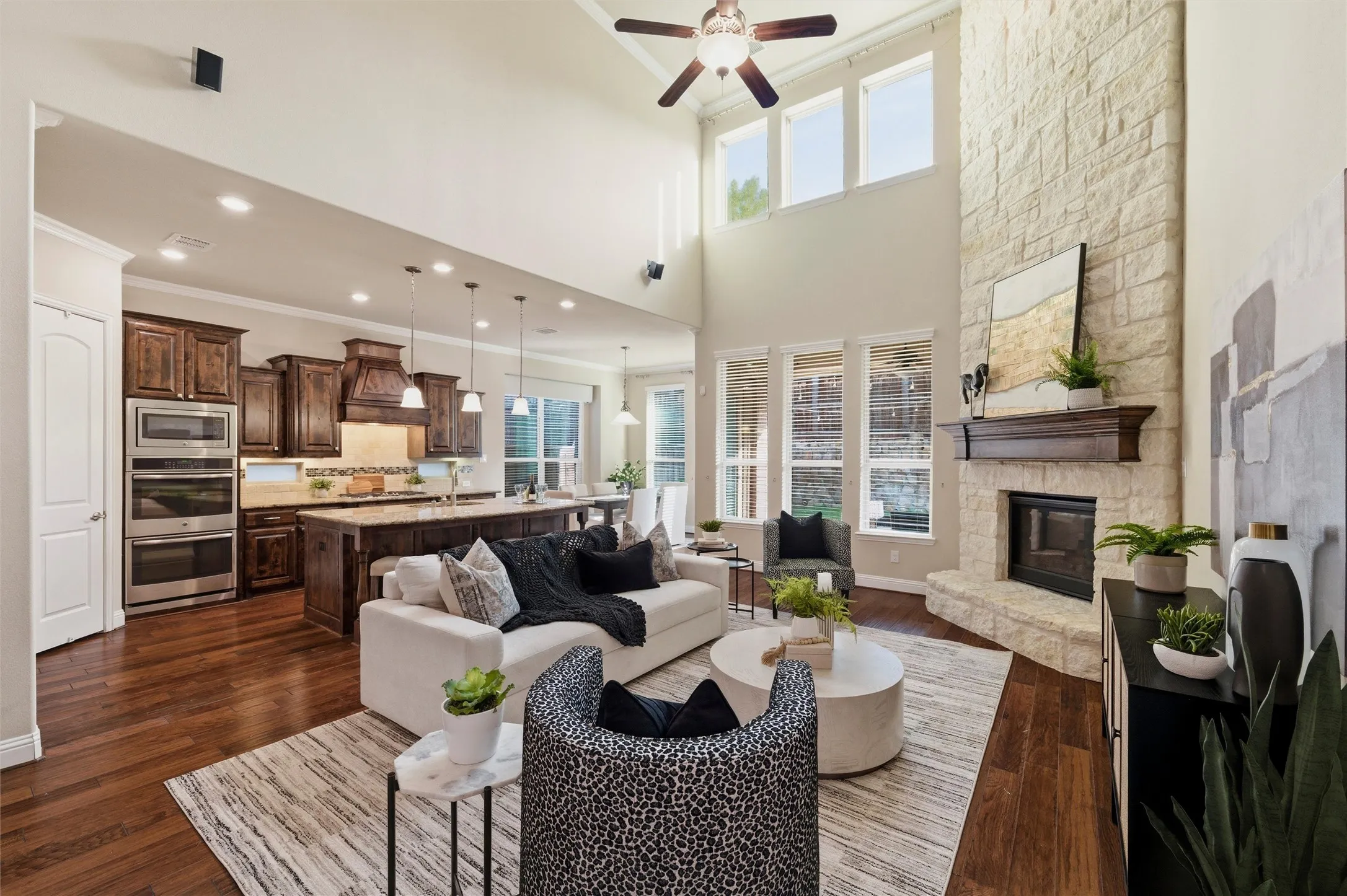 Single Family Residence For Sale in Dallas County , 3815 Wind Cave Bend, Irving, Texas 75063, 4 Bedroom, 5 Bathroom, 2 Garage spaces, 3,608 Sqft, built in 2016, Preowned, mls#21042334, Real Estate Agent in Irving, Homes For Sale in Dallas county, Homes For Sale in Irving, Realtor in Irving Texas, Real Estate Brokerage Independent Realty Texas, Luminita Cordes Realtor