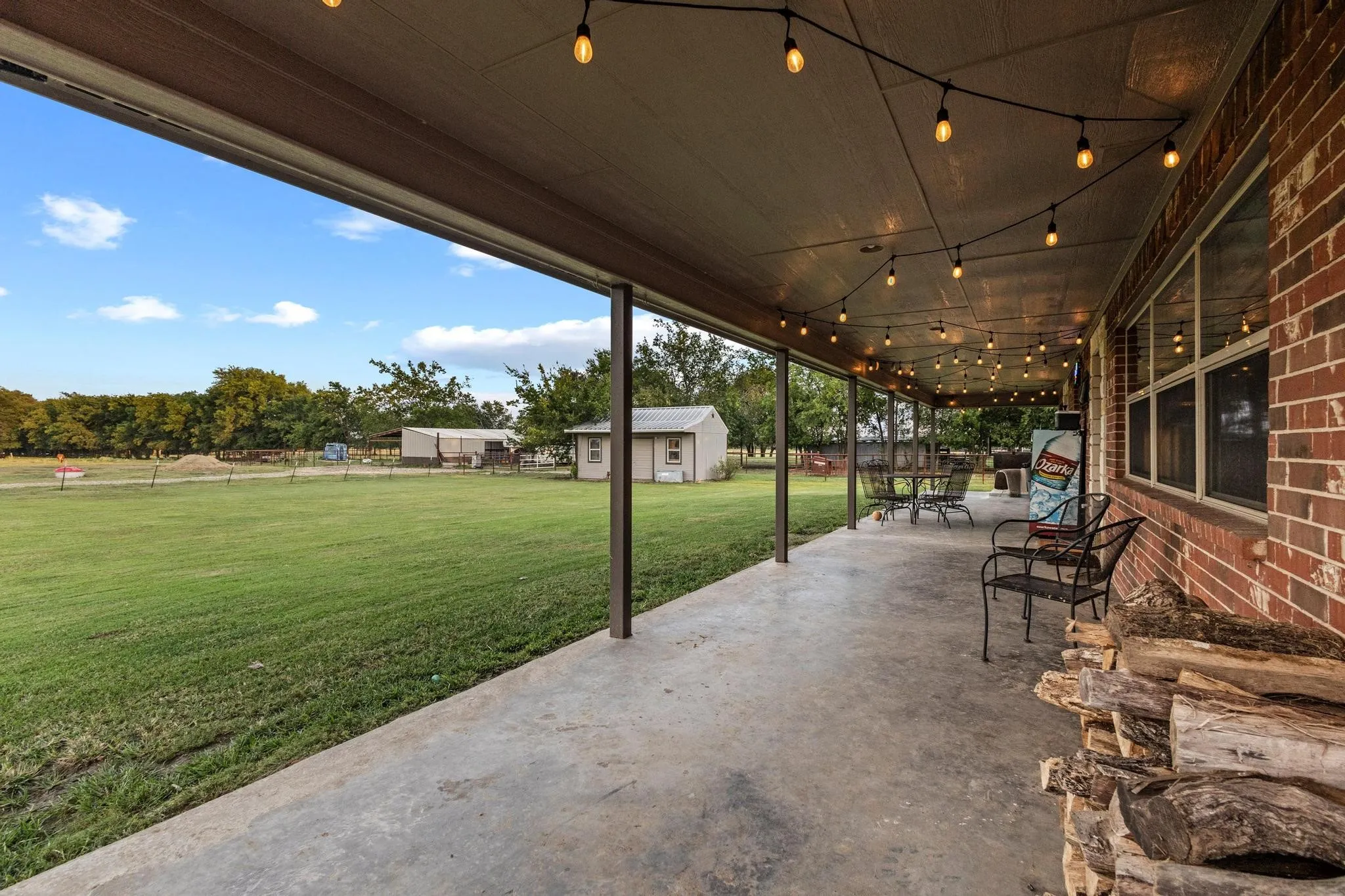 Farm For Sale in Hunt County , 5285 County Road 3226, Lone Oak, Texas 75453, 3 Bedrooms, 2 Bathrooms, Garage spaces, 1,914 Sqft, built in 2007, Preowned, Price $599,000, mls#21050353, Real Estate Agent in Lone Oak, Homes For Sale in Hunt county, Homes For Sale in Lone Oak, Realtor in Lone Oak Texas, Real Estate Brokerage Independent Realty Texas, Luminita Cordes Realtor