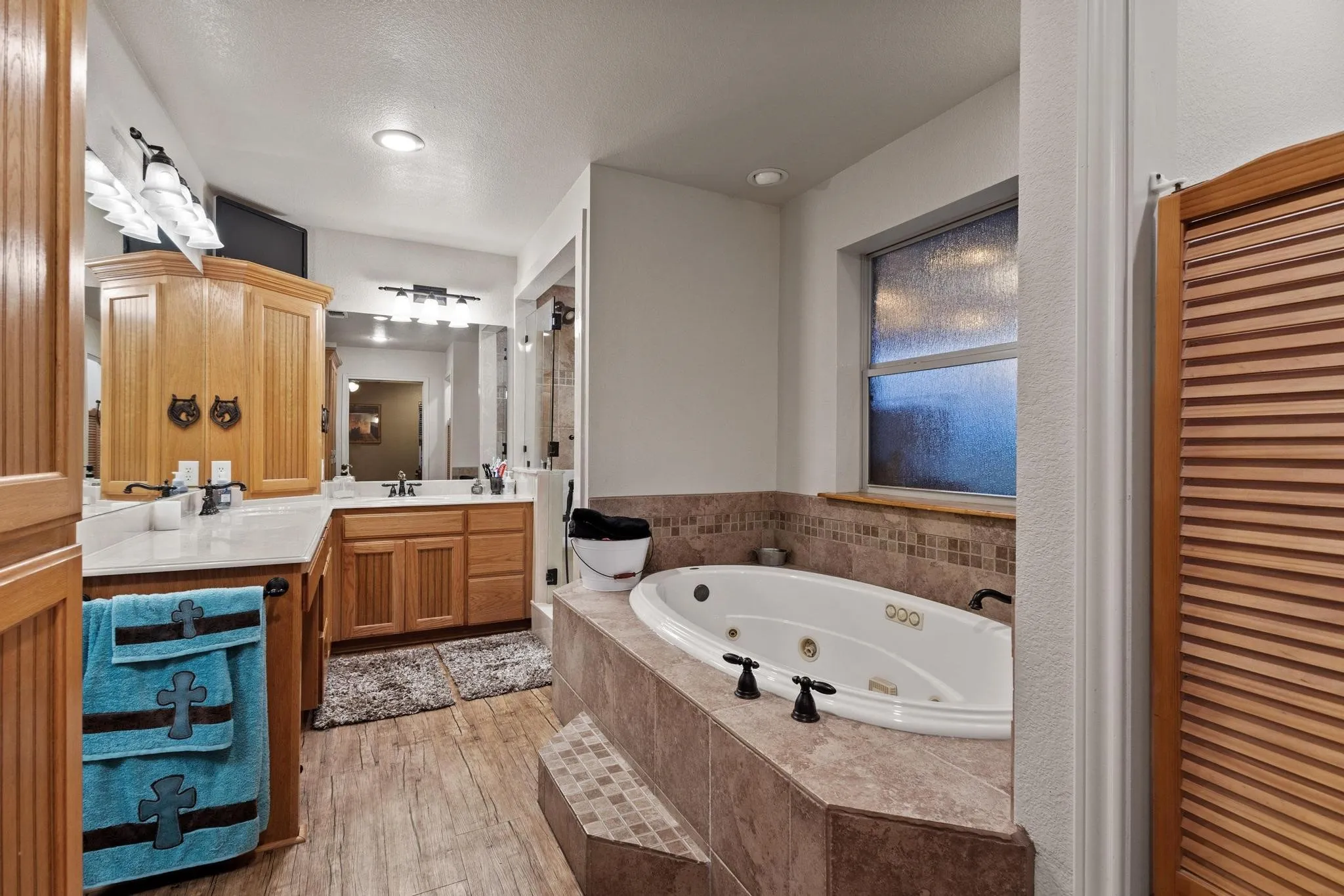 Farm For Sale in Hunt County , 5285 County Road 3226, Lone Oak, Texas 75453, 3 Bedrooms, 2 Bathrooms, Garage spaces, 1,914 Sqft, built in 2007, Preowned, Price $599,000, mls#21050353, Real Estate Agent in Lone Oak, Homes For Sale in Hunt county, Homes For Sale in Lone Oak, Realtor in Lone Oak Texas, Real Estate Brokerage Independent Realty Texas, Luminita Cordes Realtor