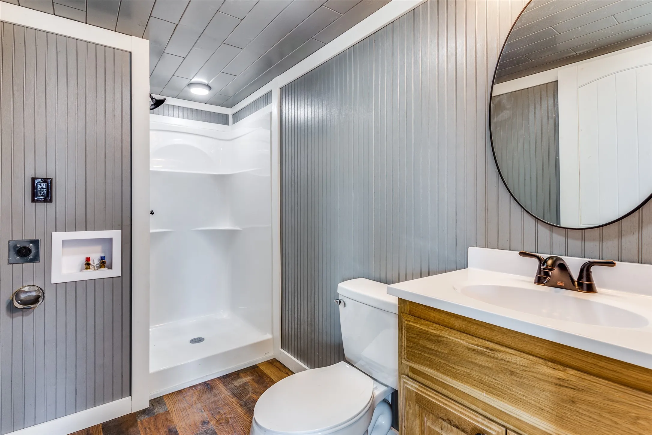Single Family Residence For Rent in Parker County , 5001 Knob Hill Road D2-D5, Azle, Texas 76020, 2 Bedrooms, 1 Bathroom, Garage spaces, 436 Sqft, built in 2022, New Construction - Complete, Price $1,250, mls#21050549, Real Estate Agent in Azle, Homes For Rent in Parker county, Homes For Rent in Azle, Realtor in Azle Texas, Real Estate Brokerage Independent Realty Texas, Luminita Cordes Realtor