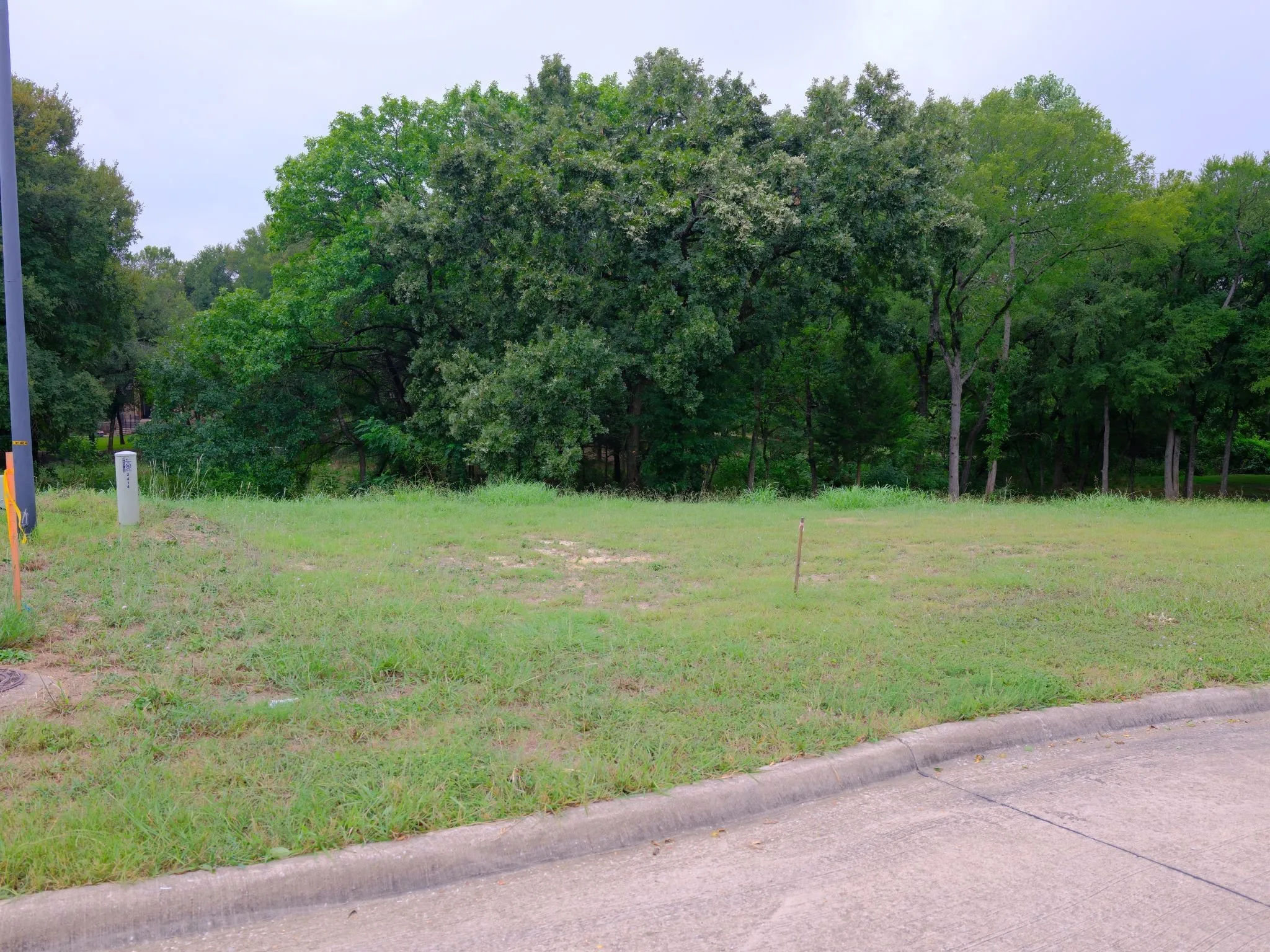 Unimproved Land For Sale in Ellis County , 2414 Summer Brook Court, Cedar Hill, Texas 75104, 0, 0, Garage spaces, 0 Sqft, built in 0, Price $148,000, mls#21048253, Real Estate Agent in Cedar Hill, Homes For Sale in Ellis county, Homes For Sale in Cedar Hill, Realtor in Cedar Hill Texas, Real Estate Brokerage Independent Realty Texas, Luminita Cordes Realtor
