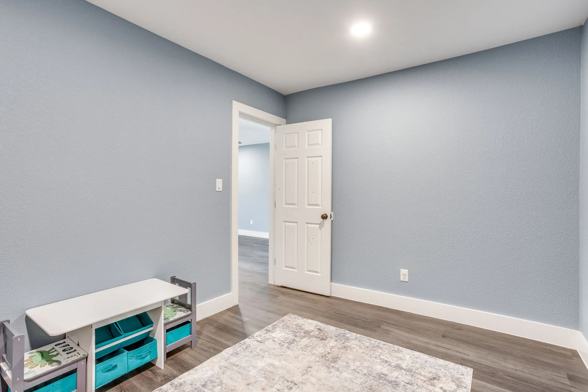 Single Family Residence For Sale in Tarrant County , 1950 Kiowa Lance, Crowley, Texas 76036, 3 Bedroom, 2 Bathroom, 2 Garage spaces, 2,040 Sqft, built in 1965, Preowned, mls#21048285, Real Estate Agent in Crowley, Homes For Sale in Tarrant county, Homes For Sale in Crowley, Realtor in Crowley Texas, Real Estate Brokerage Independent Realty Texas, Luminita Cordes Realtor