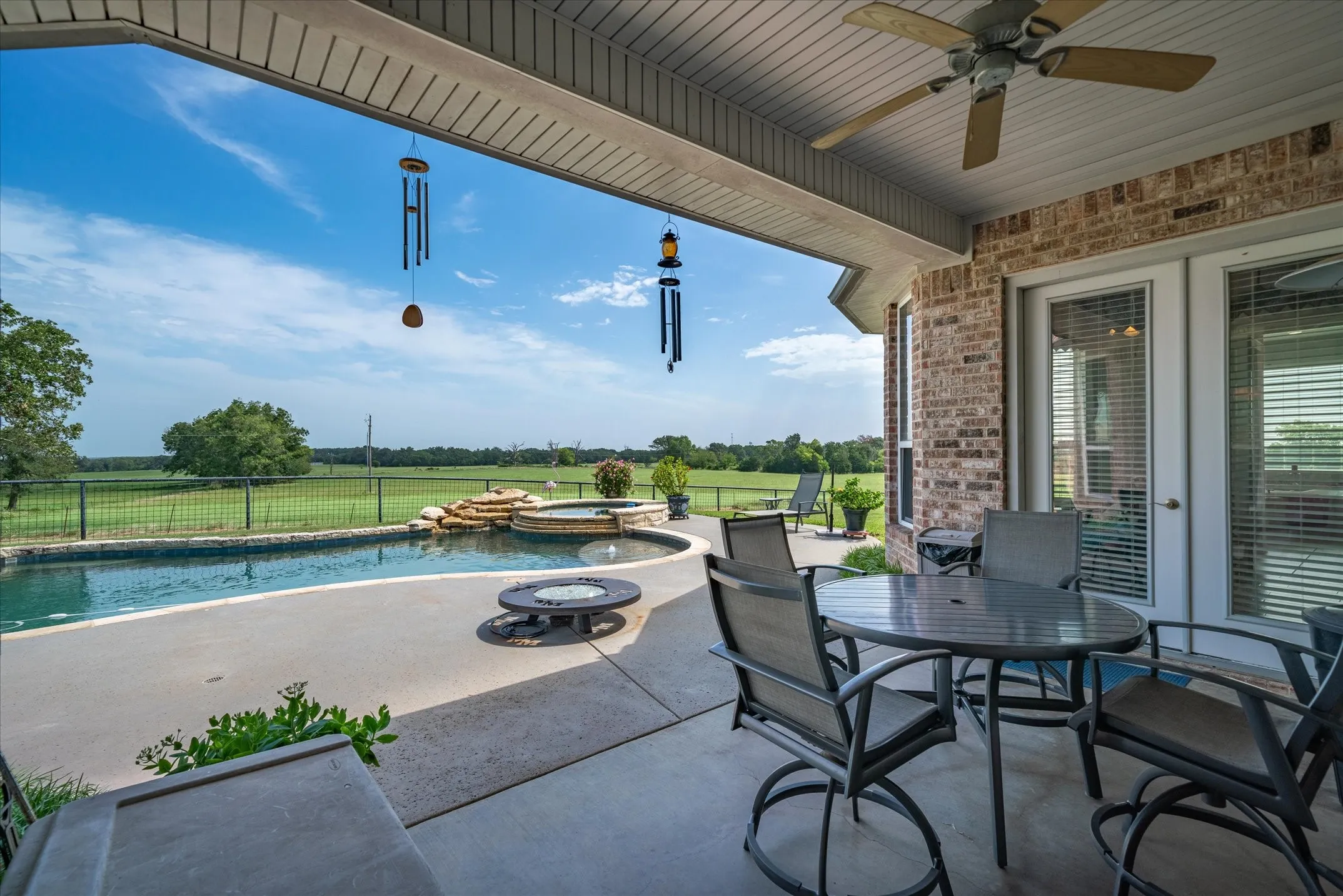 Farm For Sale in Van Zandt County , 9208 FM 17 89 Acres, Grand Saline, Texas 75140, 3 Bedroom, 4 Bathroom, 2 Garage spaces, 3,604 Sqft, built in 2007, mls#21051947, Real Estate Agent in Grand Saline, Homes For Sale in Van Zandt county, Homes For Sale in Grand Saline, Realtor in Grand Saline Texas, Real Estate Brokerage Independent Realty Texas, Luminita Cordes Realtor