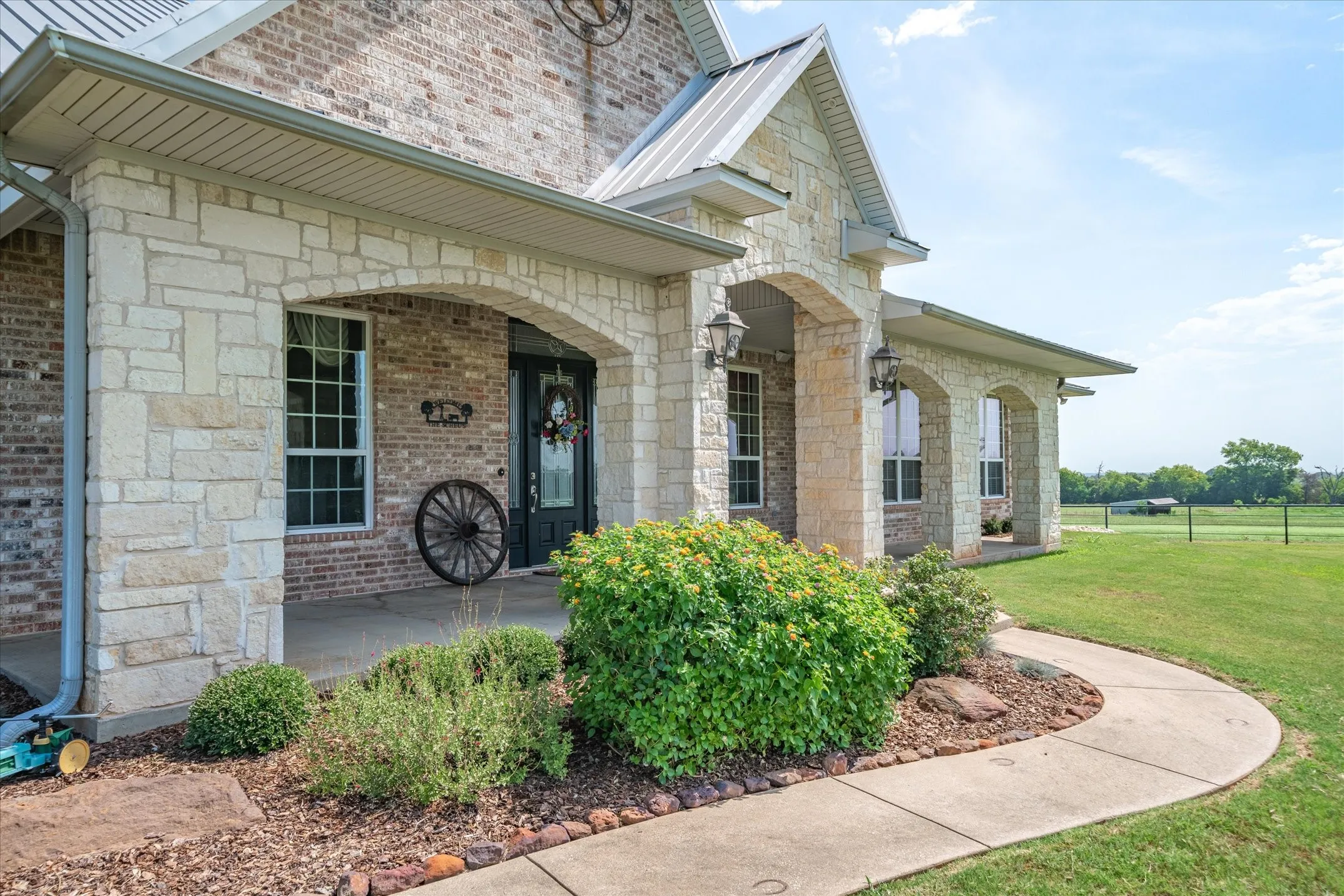 Farm For Sale in Van Zandt County , 9208 FM 17 89 Acres, Grand Saline, Texas 75140, 3 Bedroom, 4 Bathroom, 2 Garage spaces, 3,604 Sqft, built in 2007, mls#21051947, Real Estate Agent in Grand Saline, Homes For Sale in Van Zandt county, Homes For Sale in Grand Saline, Realtor in Grand Saline Texas, Real Estate Brokerage Independent Realty Texas, Luminita Cordes Realtor