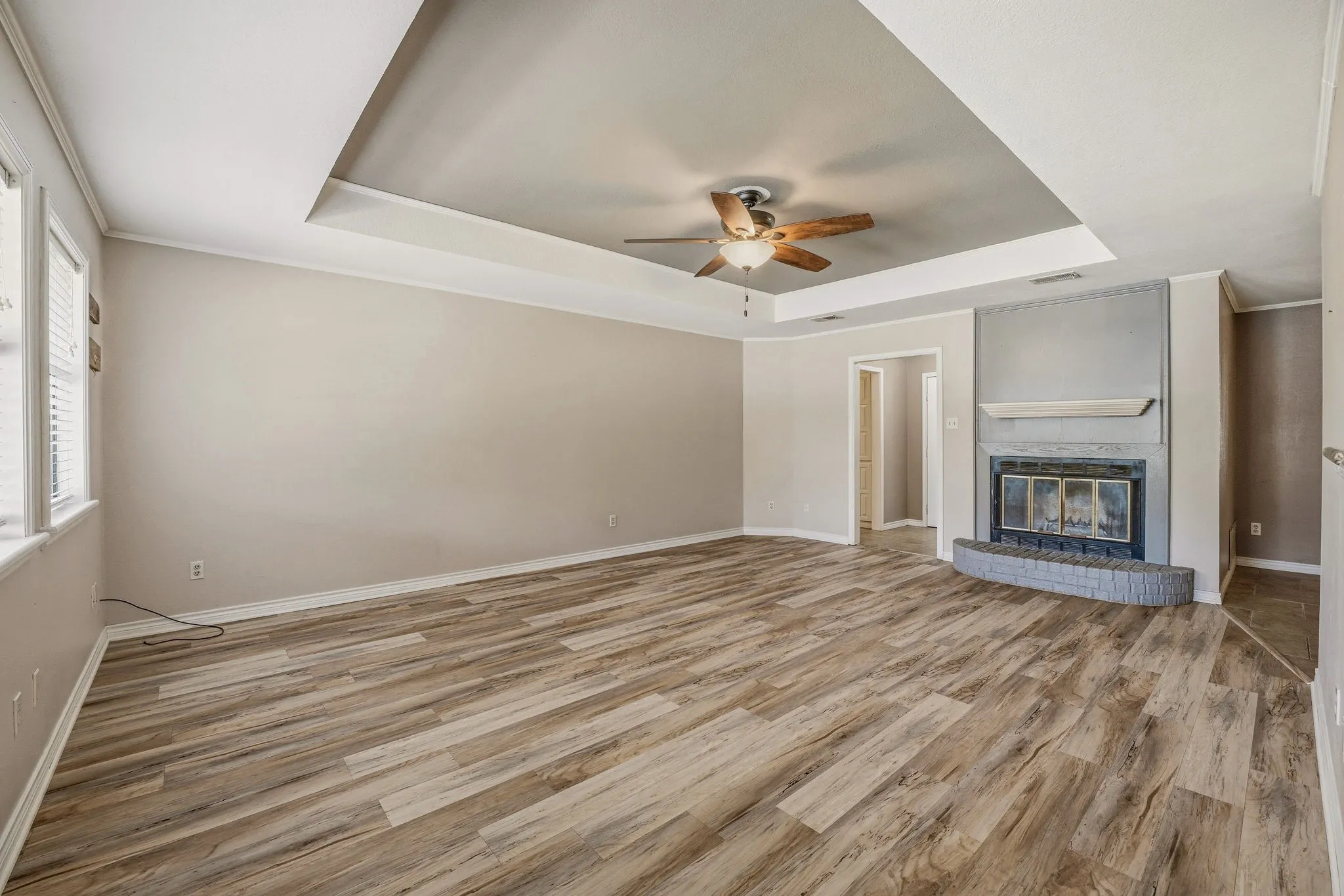 Single Family Residence For Sale in Erath County , 1407 Inglewood Drive, Stephenville, Texas 76401, 3 Bedroom, 2 Bathroom, 2 Garage spaces, 1,635 Sqft, built in 1985, Preowned, mls#21050620, Real Estate Agent in Stephenville, Homes For Sale in Erath county, Homes For Sale in Stephenville, Realtor in Stephenville Texas, Real Estate Brokerage Independent Realty Texas, Luminita Cordes Realtor