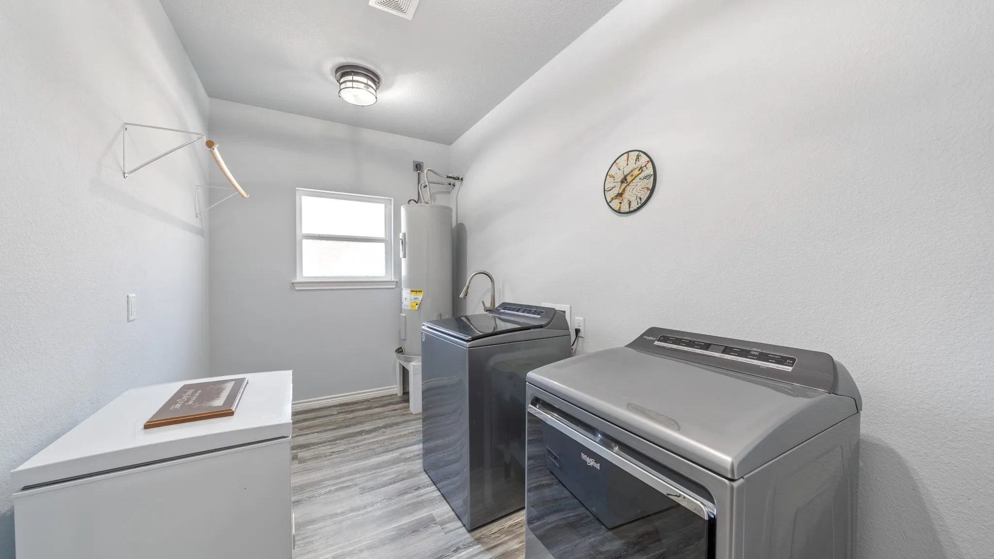 Single Family Residence For Sale in Henderson County , 151 Sun Down Trail, Mabank, Texas 75156, 3 Bedroom, 2 Bathroom, Garage spaces, 2,448 Sqft, built in 2021, Preowned, mls#21051980, Real Estate Agent in Mabank, Homes For Sale in Henderson county, Homes For Sale in Mabank, Realtor in Mabank Texas, Real Estate Brokerage Independent Realty Texas, Luminita Cordes Realtor