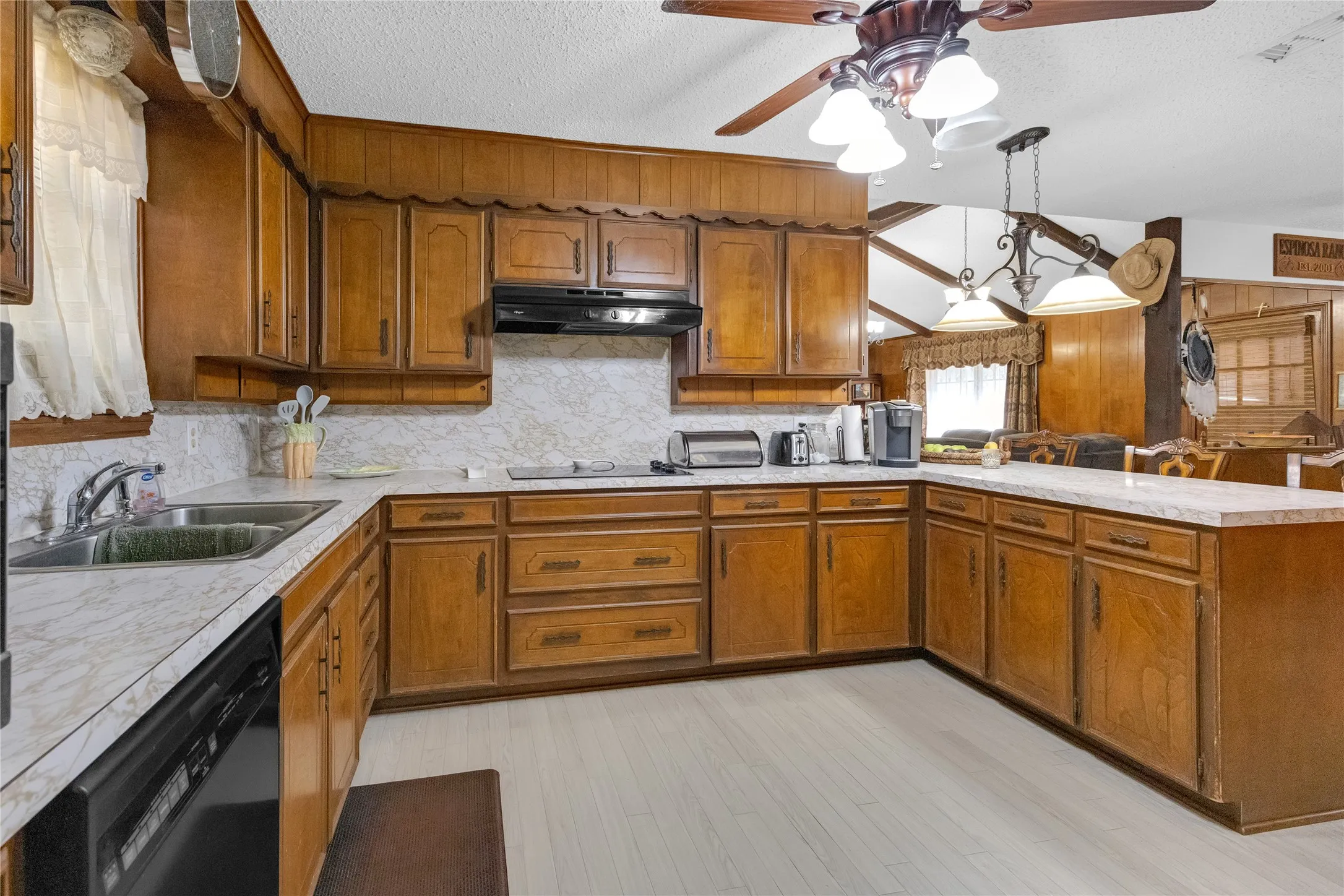 Single Family Residence For Sale in Johnson County , 4425 County Road 711, Cleburne, Texas 76031, 3 Bedroom, 2 Bathroom, 2 Garage spaces, 2,482 Sqft, built in 0, mls#21049583, Real Estate Agent in Cleburne, Homes For Sale in Johnson county, Homes For Sale in Cleburne, Realtor in Cleburne Texas, Real Estate Brokerage Independent Realty Texas, Luminita Cordes Realtor