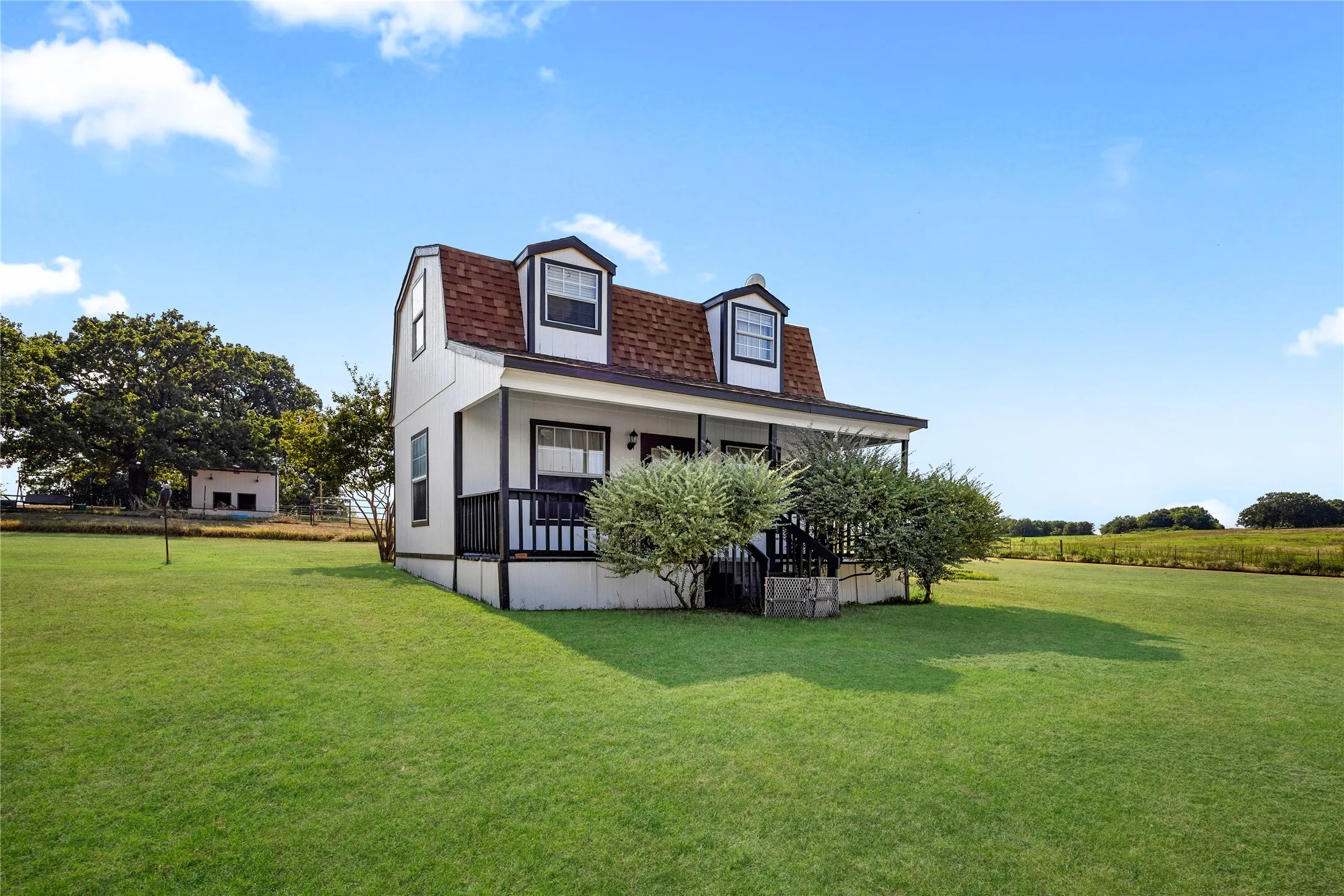 Single Family Residence For Sale in Johnson County , 4425 County Road 711, Cleburne, Texas 76031, 3 Bedroom, 2 Bathroom, 2 Garage spaces, 2,482 Sqft, built in 0, mls#21049583, Real Estate Agent in Cleburne, Homes For Sale in Johnson county, Homes For Sale in Cleburne, Realtor in Cleburne Texas, Real Estate Brokerage Independent Realty Texas, Luminita Cordes Realtor