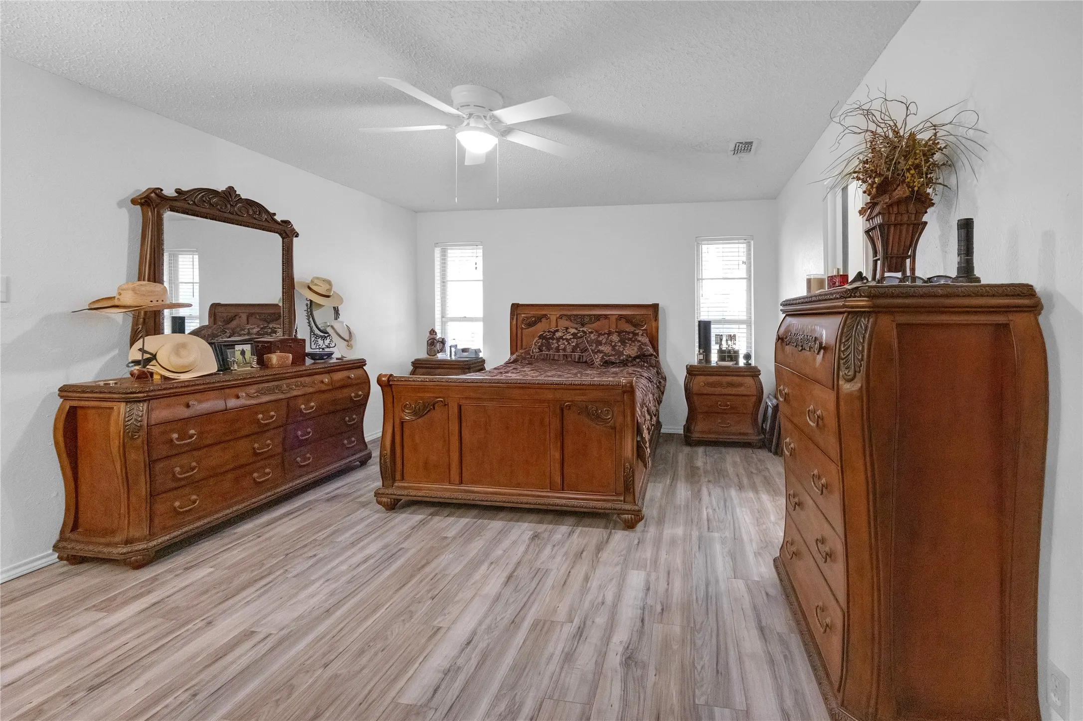 Single Family Residence For Sale in Johnson County , 4425 County Road 711, Cleburne, Texas 76031, 3 Bedroom, 2 Bathroom, 2 Garage spaces, 2,482 Sqft, built in 0, mls#21049583, Real Estate Agent in Cleburne, Homes For Sale in Johnson county, Homes For Sale in Cleburne, Realtor in Cleburne Texas, Real Estate Brokerage Independent Realty Texas, Luminita Cordes Realtor