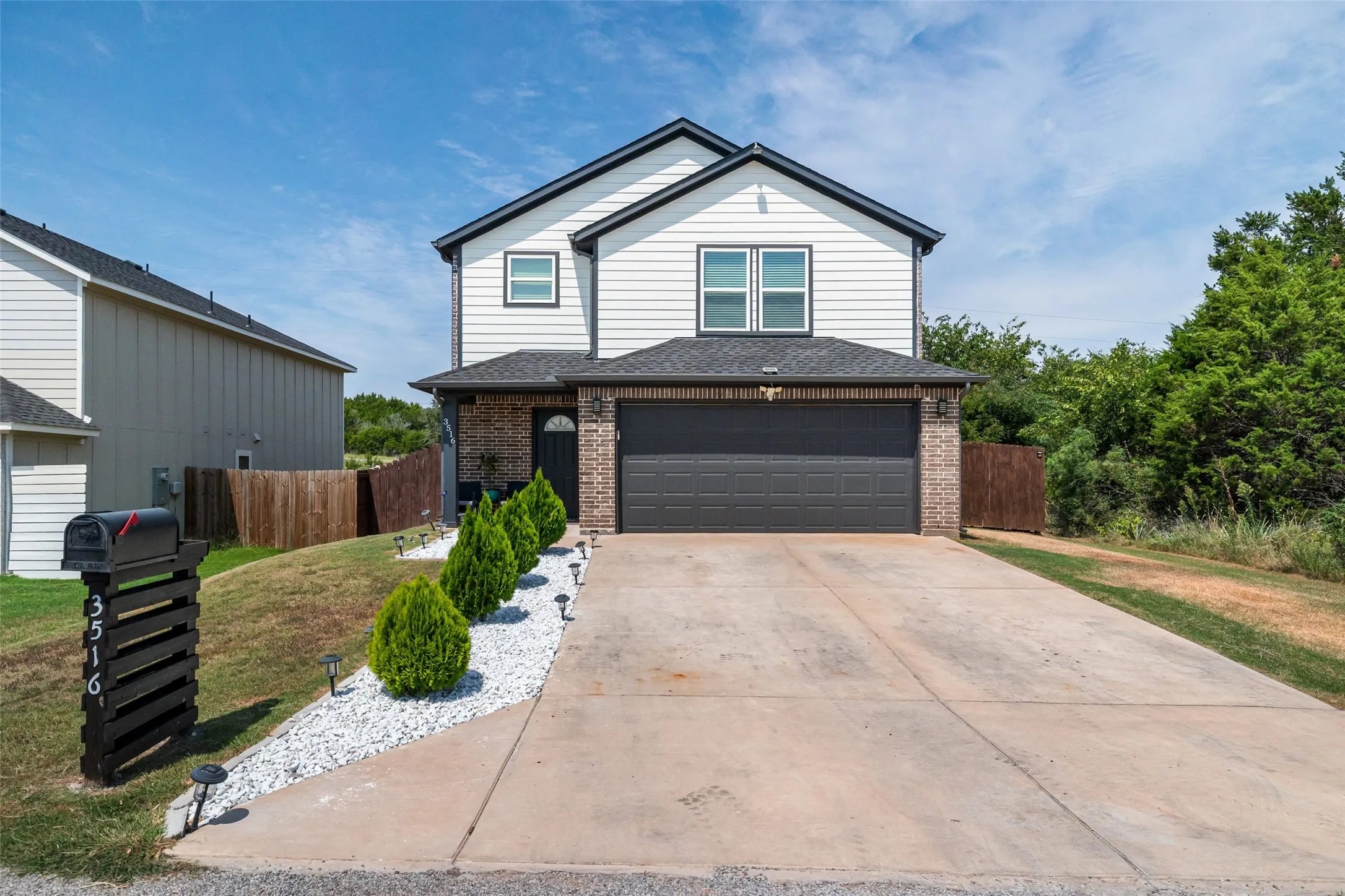 Single Family Residence For Sale in Hood County , 3516 Mulberry Drive, Granbury, Texas 76048, 3 Bedroom, 3 Bathroom, 2 Garage spaces, 1,832 Sqft, built in 2023, mls#21053246, Real Estate Agent in Granbury, Homes For Sale in Hood county, Homes For Sale in Granbury, Realtor in Granbury Texas, Real Estate Brokerage Independent Realty Texas, Luminita Cordes Realtor