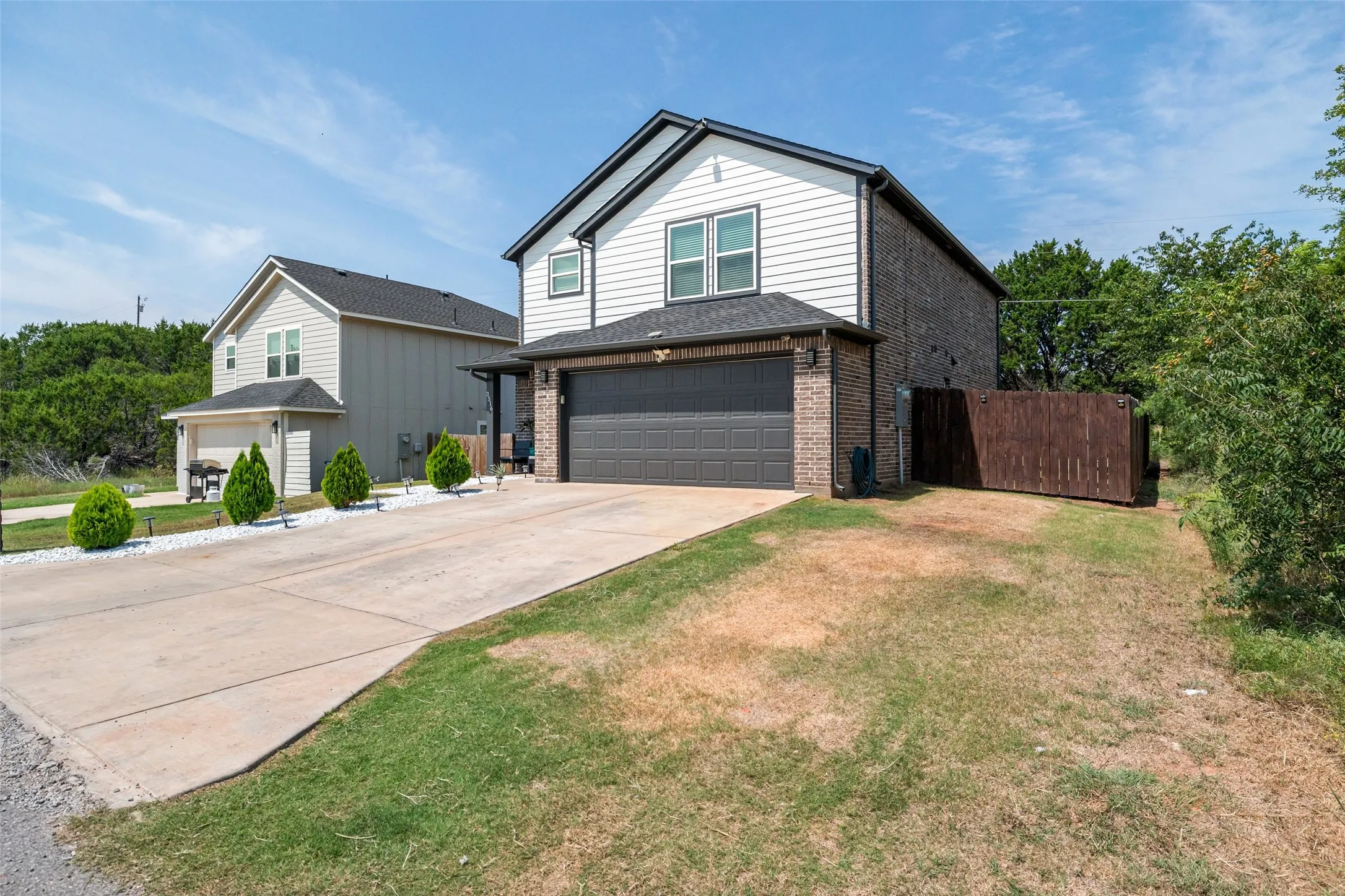 Single Family Residence For Sale in Hood County , 3516 Mulberry Drive, Granbury, Texas 76048, 3 Bedroom, 3 Bathroom, 2 Garage spaces, 1,832 Sqft, built in 2023, mls#21053246, Real Estate Agent in Granbury, Homes For Sale in Hood county, Homes For Sale in Granbury, Realtor in Granbury Texas, Real Estate Brokerage Independent Realty Texas, Luminita Cordes Realtor