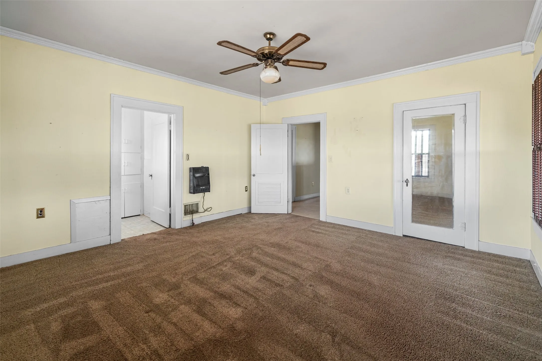 Single Family Residence For Sale in Somervell County , 1803 N Highway 144, Glen Rose, Texas 76043, 3 Bedroom, 3 Bathroom, 1 Garage spaces, 2,331 Sqft, built in 1929, mls#21053308, Real Estate Agent in Glen Rose, Homes For Sale in Somervell county, Homes For Sale in Glen Rose, Realtor in Glen Rose Texas, Real Estate Brokerage Independent Realty Texas, Luminita Cordes Realtor