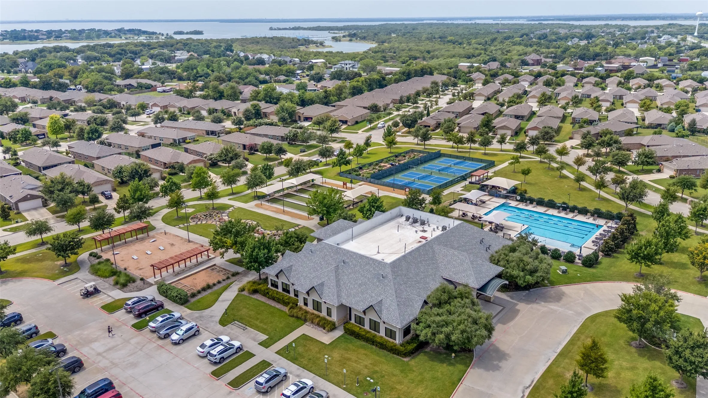 Single Family Residence For Sale in Denton County , 6445 Paragon Drive, Frisco, Texas 75036, 2 Bedroom, 2 Bathroom, 2 Garage spaces, 1,765 Sqft, built in 2015, Preowned, mls#21050555, Real Estate Agent in Frisco, Homes For Sale in Denton county, Homes For Sale in Frisco, Realtor in Frisco Texas, Real Estate Brokerage Independent Realty Texas, Luminita Cordes Realtor