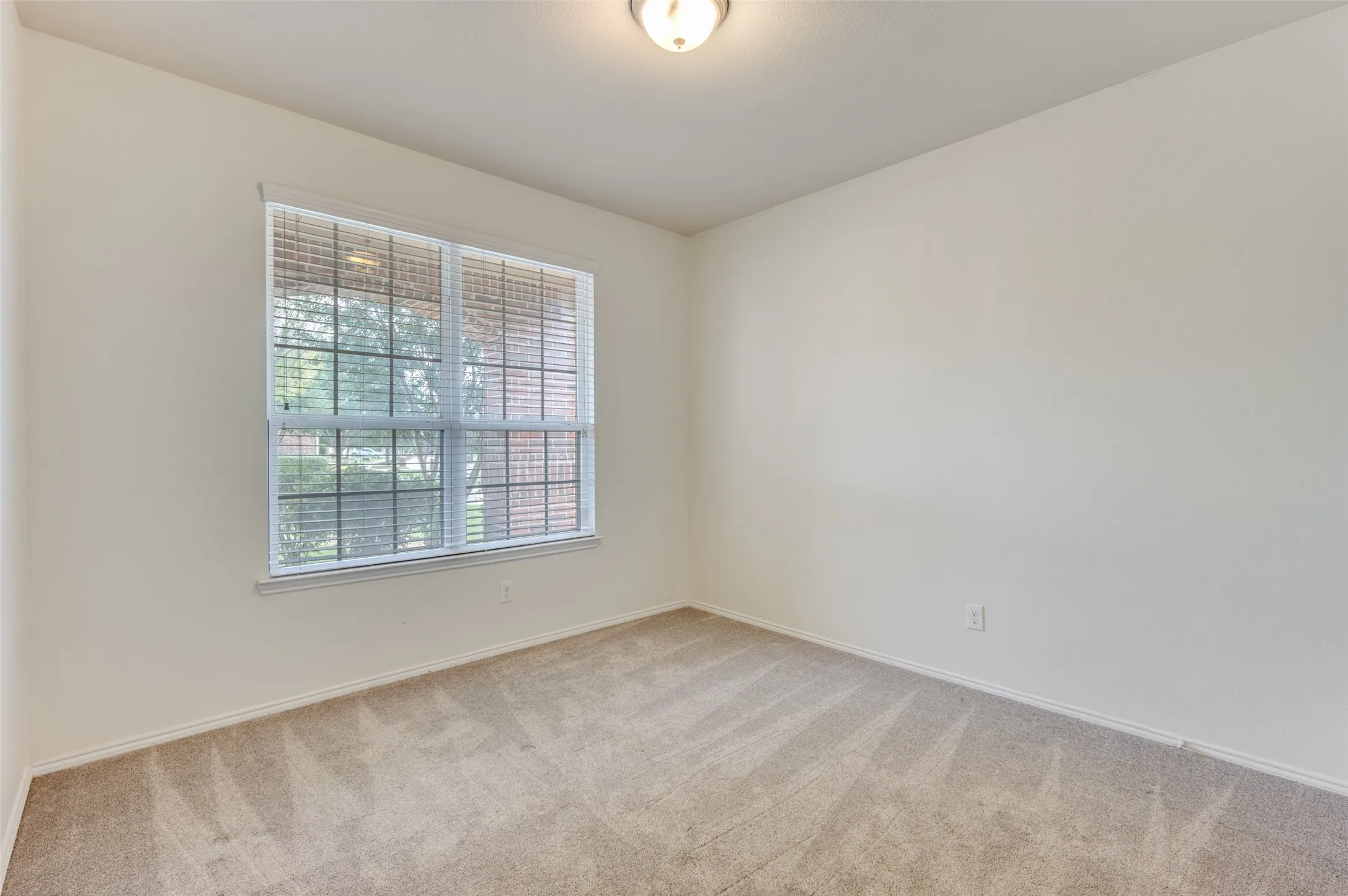 Single Family Residence For Sale in Denton County , 6445 Paragon Drive, Frisco, Texas 75036, 2 Bedroom, 2 Bathroom, 2 Garage spaces, 1,765 Sqft, built in 2015, Preowned, mls#21050555, Real Estate Agent in Frisco, Homes For Sale in Denton county, Homes For Sale in Frisco, Realtor in Frisco Texas, Real Estate Brokerage Independent Realty Texas, Luminita Cordes Realtor