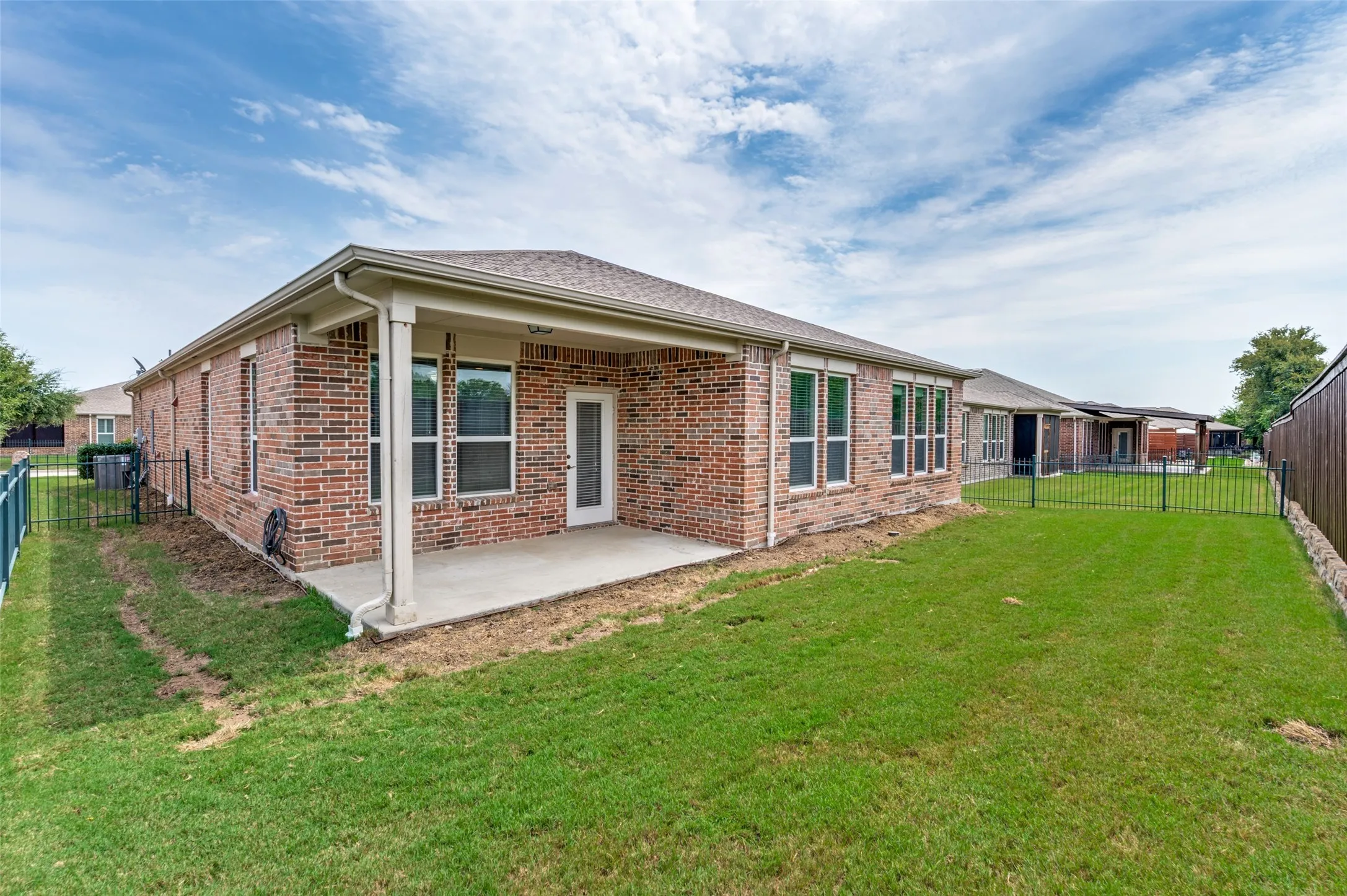 Single Family Residence For Sale in Denton County , 6445 Paragon Drive, Frisco, Texas 75036, 2 Bedroom, 2 Bathroom, 2 Garage spaces, 1,765 Sqft, built in 2015, Preowned, mls#21050555, Real Estate Agent in Frisco, Homes For Sale in Denton county, Homes For Sale in Frisco, Realtor in Frisco Texas, Real Estate Brokerage Independent Realty Texas, Luminita Cordes Realtor