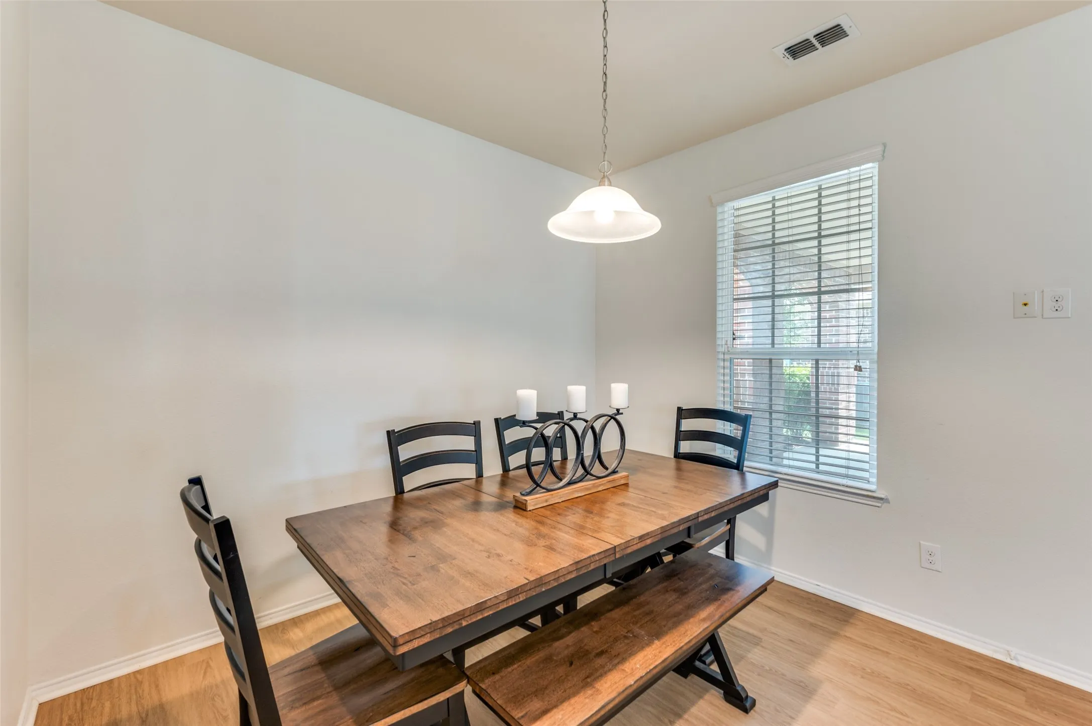 Single Family Residence For Sale in Denton County , 6445 Paragon Drive, Frisco, Texas 75036, 2 Bedroom, 2 Bathroom, 2 Garage spaces, 1,765 Sqft, built in 2015, Preowned, mls#21050555, Real Estate Agent in Frisco, Homes For Sale in Denton county, Homes For Sale in Frisco, Realtor in Frisco Texas, Real Estate Brokerage Independent Realty Texas, Luminita Cordes Realtor