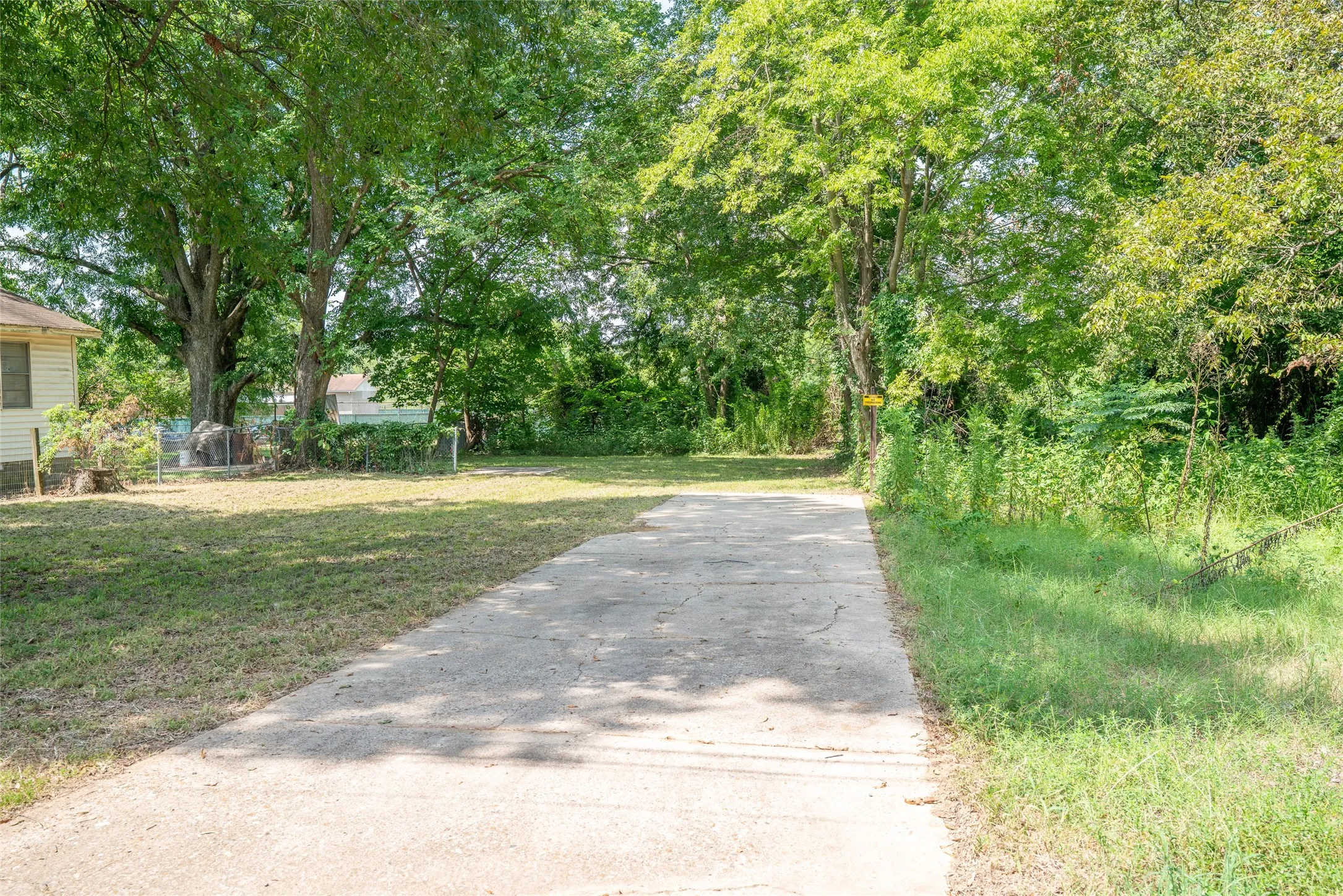 Improved Land For Sale in Bowie County , 1609 Plum, Texarkana, Texas 75501, 0, 0, Garage spaces, 0 Sqft, built in 0, Price $8,000, mls#21054548, Real Estate Agent in Texarkana, Homes For Sale in Bowie county, Homes For Sale in Texarkana, Realtor in Texarkana Texas, Real Estate Brokerage Independent Realty Texas, Luminita Cordes Realtor