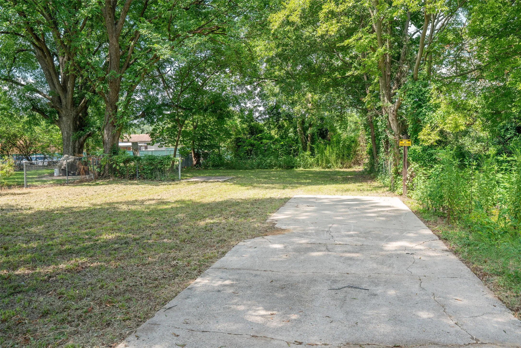 Improved Land For Sale in Bowie County , 1609 Plum, Texarkana, Texas 75501, 0, 0, Garage spaces, 0 Sqft, built in 0, Price $8,000, mls#21054548, Real Estate Agent in Texarkana, Homes For Sale in Bowie county, Homes For Sale in Texarkana, Realtor in Texarkana Texas, Real Estate Brokerage Independent Realty Texas, Luminita Cordes Realtor