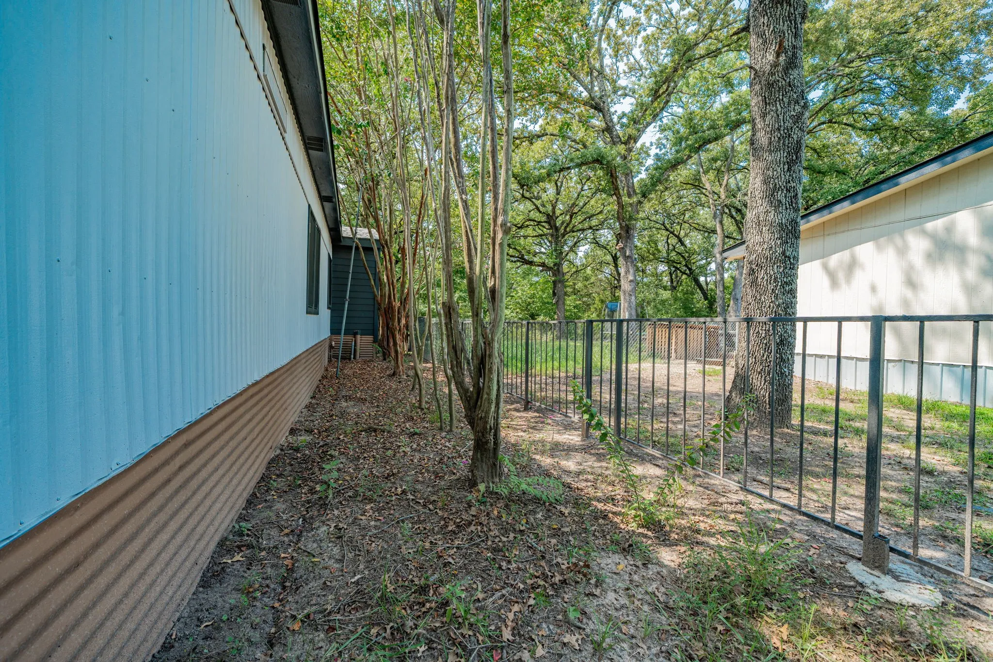 Manufactured Home For Sale in Henderson County , 111 Pecos Drive, Mabank, Texas 75156, 2 Bedrooms, 2 Bathrooms, Garage spaces, 950 Sqft, built in 1983, Price $119,900, mls#21054596, Real Estate Agent in Mabank, Homes For Sale in Henderson county, Homes For Sale in Mabank, Realtor in Mabank Texas, Real Estate Brokerage Independent Realty Texas, Luminita Cordes Realtor