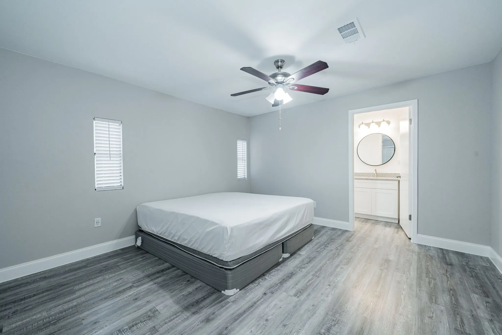 Manufactured Home For Sale in Henderson County , 111 Pecos Drive, Mabank, Texas 75156, 2 Bedrooms, 2 Bathrooms, Garage spaces, 950 Sqft, built in 1983, Price $119,900, mls#21054596, Real Estate Agent in Mabank, Homes For Sale in Henderson county, Homes For Sale in Mabank, Realtor in Mabank Texas, Real Estate Brokerage Independent Realty Texas, Luminita Cordes Realtor