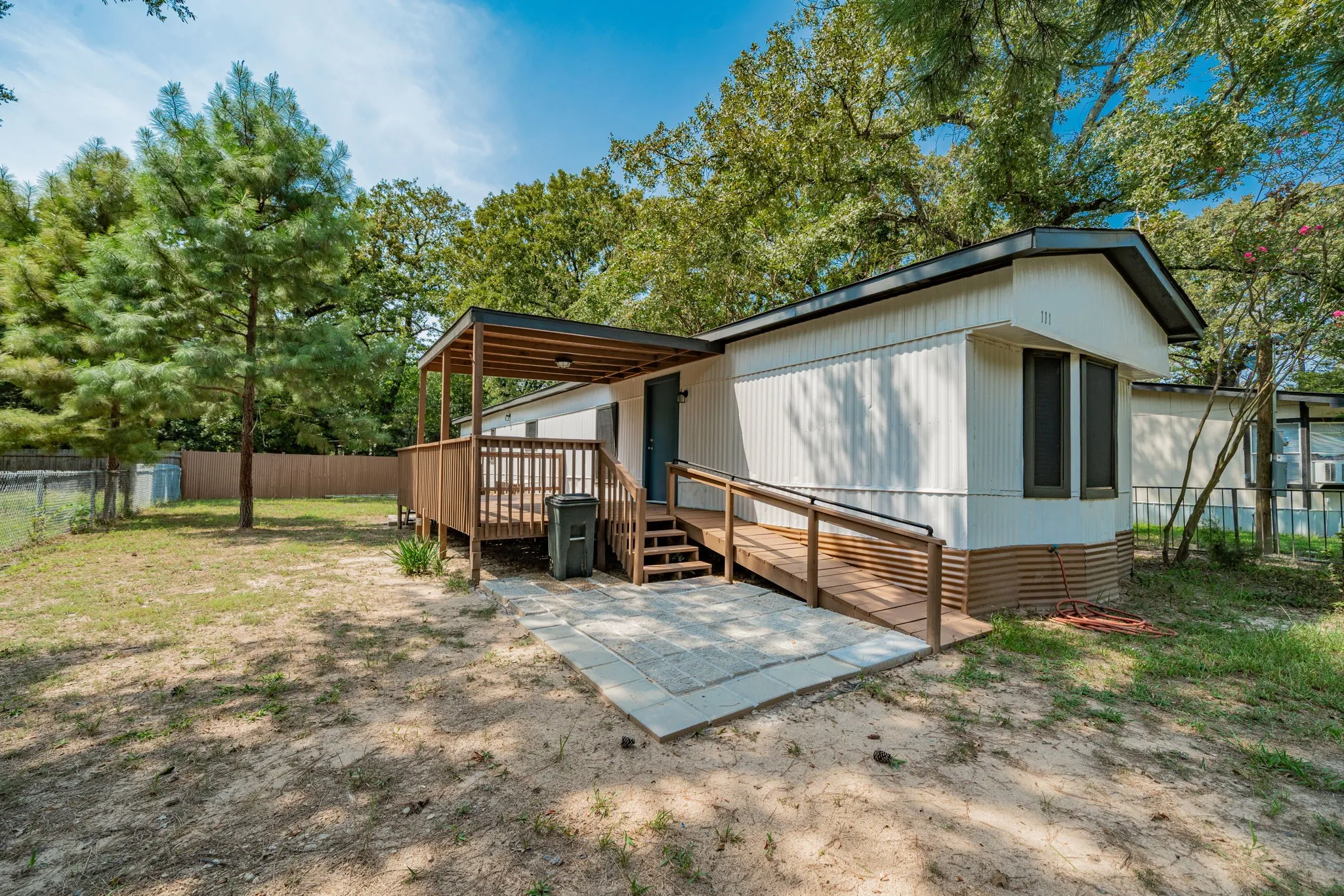 Manufactured Home For Sale in Henderson County , 111 Pecos Drive, Mabank, Texas 75156, 2 Bedrooms, 2 Bathrooms, Garage spaces, 950 Sqft, built in 1983, Price $119,900, mls#21054596, Real Estate Agent in Mabank, Homes For Sale in Henderson county, Homes For Sale in Mabank, Realtor in Mabank Texas, Real Estate Brokerage Independent Realty Texas, Luminita Cordes Realtor