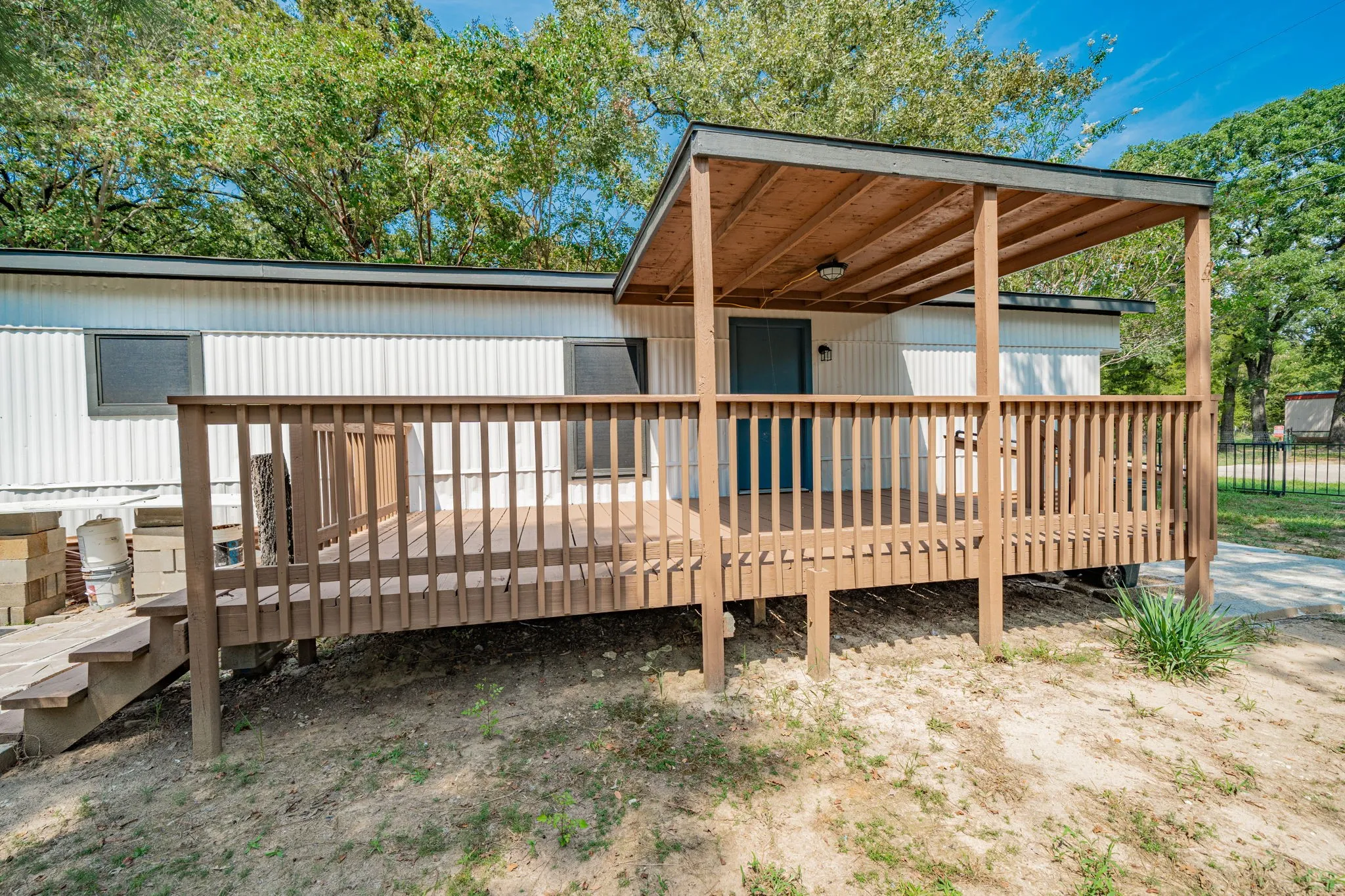 Manufactured Home For Sale in Henderson County , 111 Pecos Drive, Mabank, Texas 75156, 2 Bedrooms, 2 Bathrooms, Garage spaces, 950 Sqft, built in 1983, Price $119,900, mls#21054596, Real Estate Agent in Mabank, Homes For Sale in Henderson county, Homes For Sale in Mabank, Realtor in Mabank Texas, Real Estate Brokerage Independent Realty Texas, Luminita Cordes Realtor