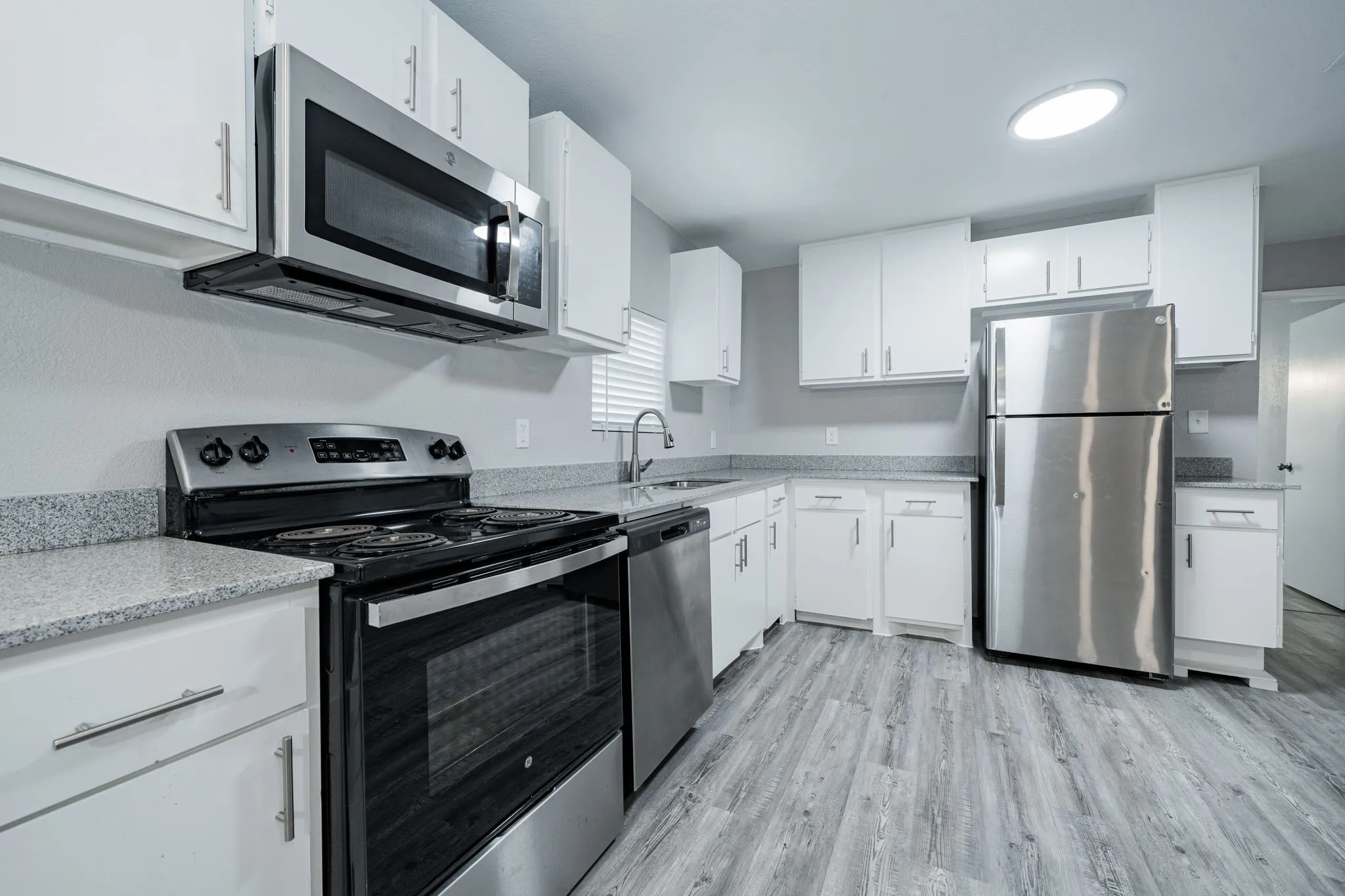 Manufactured Home For Sale in Henderson County , 111 Pecos Drive, Mabank, Texas 75156, 2 Bedrooms, 2 Bathrooms, Garage spaces, 950 Sqft, built in 1983, Price $119,900, mls#21054596, Real Estate Agent in Mabank, Homes For Sale in Henderson county, Homes For Sale in Mabank, Realtor in Mabank Texas, Real Estate Brokerage Independent Realty Texas, Luminita Cordes Realtor