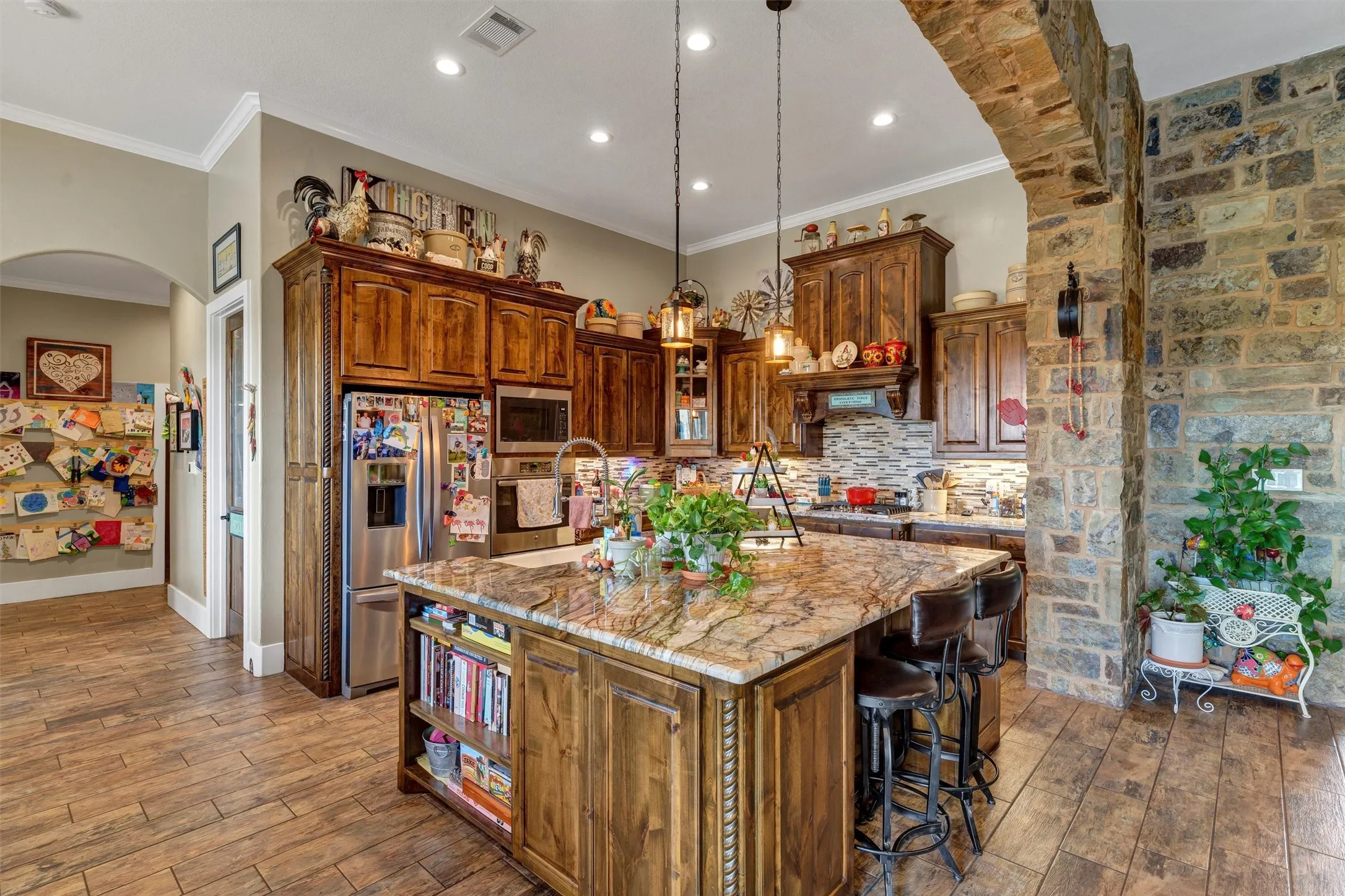 Farm For Sale in Hood County , 1000 Billings Road, Tolar, Texas 76476, 4 Bedrooms, 4 Bathrooms, 3 Garage spaces, 3,842 Sqft, built in 2018, Preowned, Price $2,550,000, mls#21054651, Real Estate Agent in Tolar, Homes For Sale in Hood county, Homes For Sale in Tolar, Realtor in Tolar Texas, Real Estate Brokerage Independent Realty Texas, Luminita Cordes Realtor