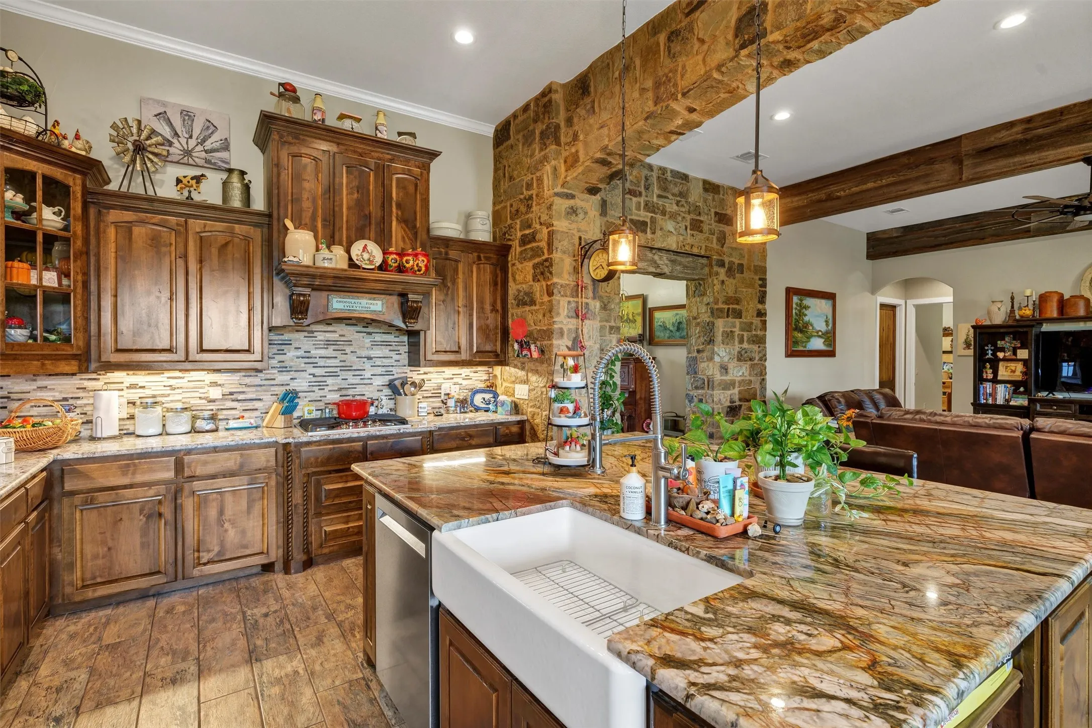 Farm For Sale in Hood County , 1000 Billings Road, Tolar, Texas 76476, 4 Bedrooms, 4 Bathrooms, 3 Garage spaces, 3,842 Sqft, built in 2018, Preowned, Price $2,550,000, mls#21054651, Real Estate Agent in Tolar, Homes For Sale in Hood county, Homes For Sale in Tolar, Realtor in Tolar Texas, Real Estate Brokerage Independent Realty Texas, Luminita Cordes Realtor