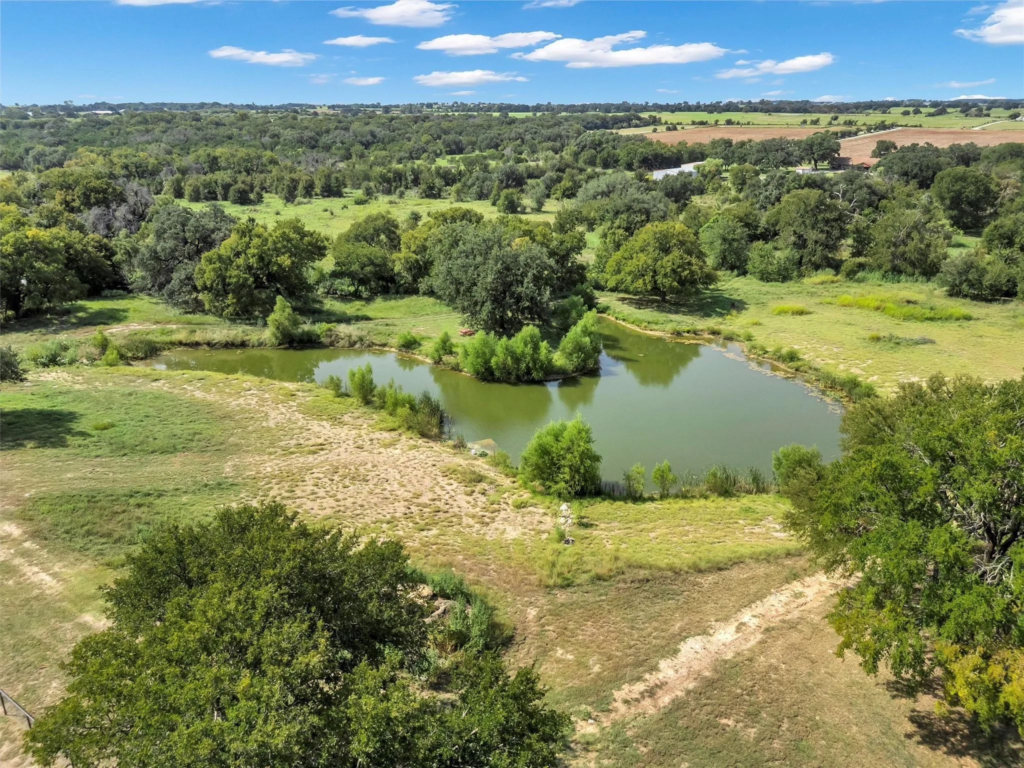 Farm For Sale in Hood County , 1000 Billings Road, Tolar, Texas 76476, 4 Bedrooms, 4 Bathrooms, 3 Garage spaces, 3,842 Sqft, built in 2018, Preowned, Price $2,550,000, mls#21054651, Real Estate Agent in Tolar, Homes For Sale in Hood county, Homes For Sale in Tolar, Realtor in Tolar Texas, Real Estate Brokerage Independent Realty Texas, Luminita Cordes Realtor