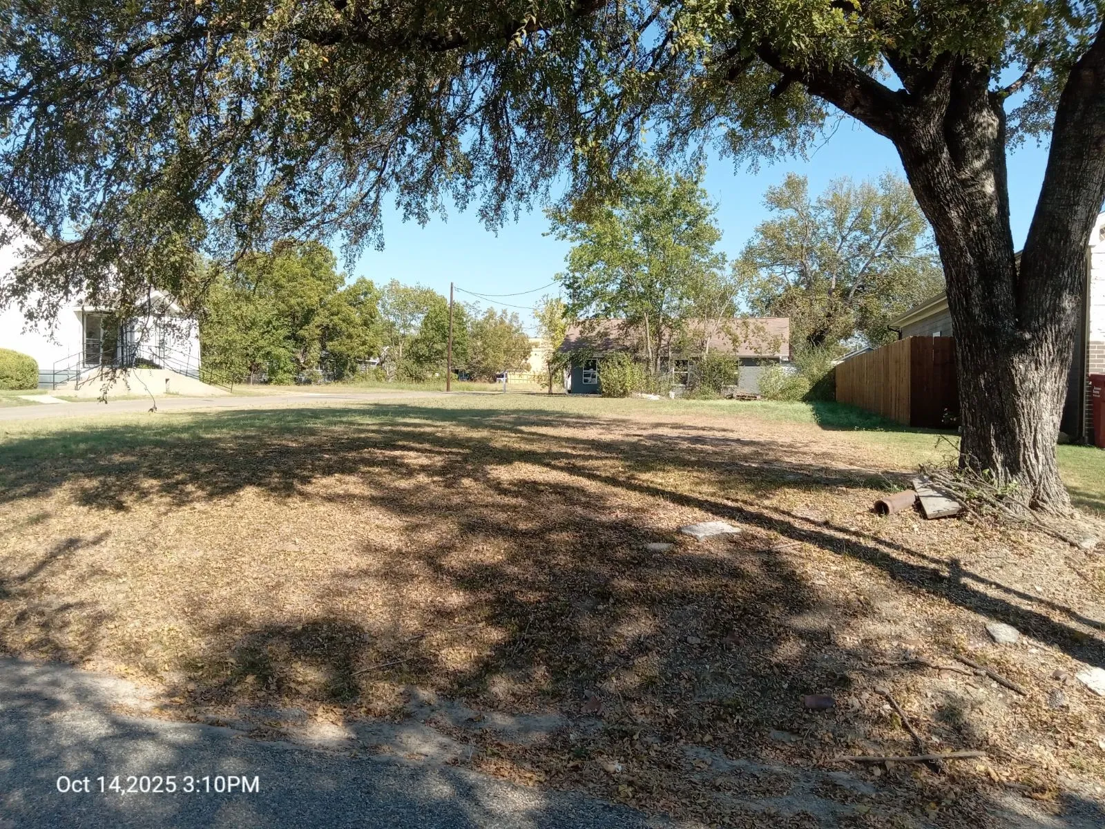 Unimproved Land For Sale in Fannin County , 1220 Maple Street, Bonham, Texas 75418, 0, 0, Garage spaces, 0 Sqft, built in 0, Price $34,900, mls#21055221, Real Estate Agent in Bonham, Homes For Sale in Fannin county, Homes For Sale in Bonham, Realtor in Bonham Texas, Real Estate Brokerage Independent Realty Texas, Luminita Cordes Realtor