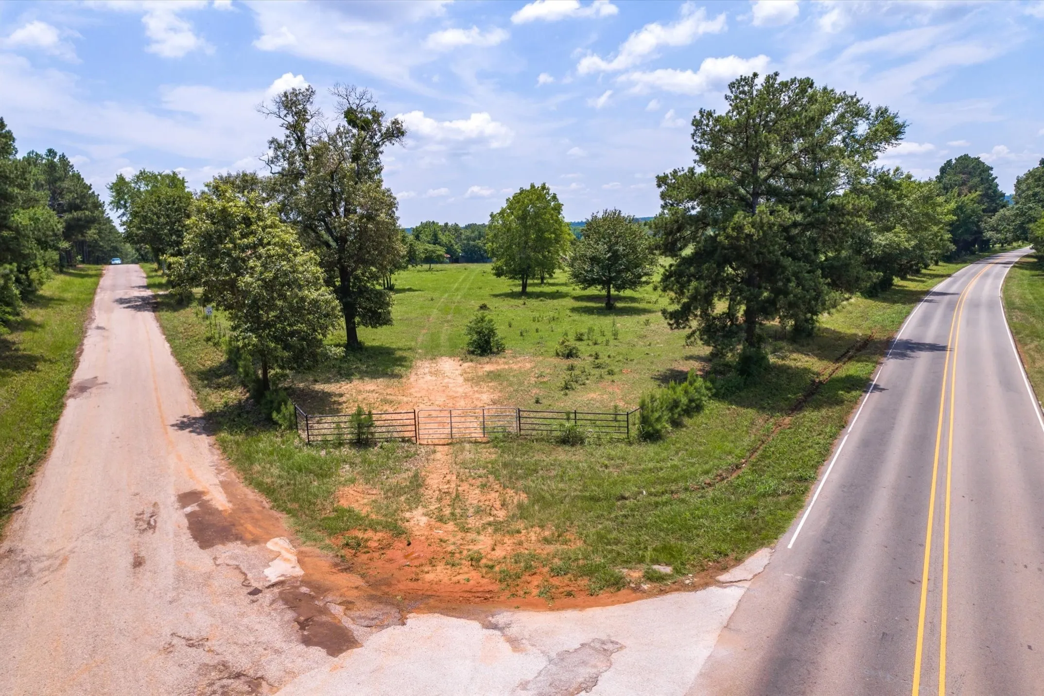 Improved Land For Sale in Smith County , 17104 County Road 1100, Flint, Texas 75762, 0, 0, Garage spaces, 0 Sqft, built in 1985, mls#21051974, Real Estate Agent in Flint, Homes For Sale in Smith county, Homes For Sale in Flint, Realtor in Flint Texas, Real Estate Brokerage Independent Realty Texas, Luminita Cordes Realtor