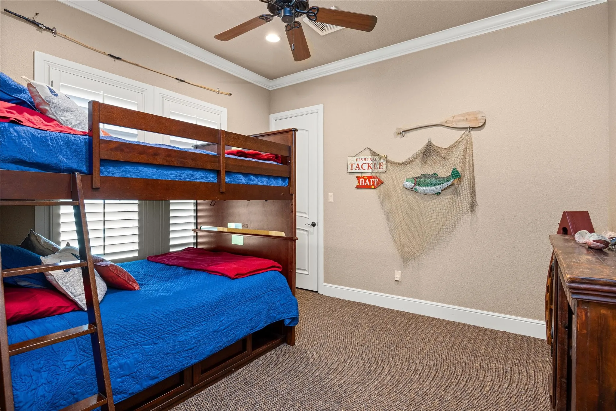 Single Family Residence For Sale in Hood County , 1206 E Baja Court, Granbury, Texas 76048, 5 Bedroom, 4 Bathroom, 3 Garage spaces, 4,628 Sqft, built in 2006, mls#21055163, Real Estate Agent in Granbury, Homes For Sale in Hood county, Homes For Sale in Granbury, Realtor in Granbury Texas, Real Estate Brokerage Independent Realty Texas, Luminita Cordes Realtor