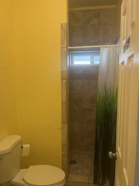 Single Family Residence For Sale in Delta County , 455 Fm 71, Commerce, Texas 75428, 7 Bedroom, 6 Bathroom, Garage spaces, 2,747 Sqft, built in 2015, Preowned, mls#21044762, Real Estate Agent in Commerce, Homes For Sale in Delta county, Homes For Sale in Commerce, Realtor in Commerce Texas, Real Estate Brokerage Independent Realty Texas, Luminita Cordes Realtor