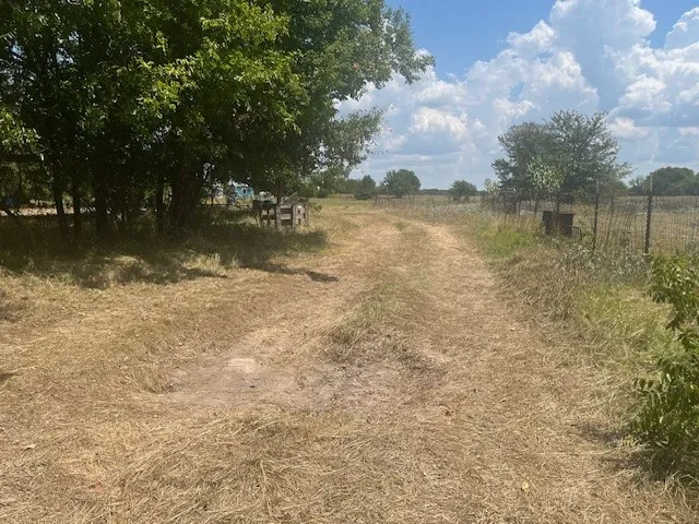 Single Family Residence For Sale in Delta County , 455 Fm 71, Commerce, Texas 75428, 7 Bedroom, 6 Bathroom, Garage spaces, 2,747 Sqft, built in 2015, Preowned, mls#21044762, Real Estate Agent in Commerce, Homes For Sale in Delta county, Homes For Sale in Commerce, Realtor in Commerce Texas, Real Estate Brokerage Independent Realty Texas, Luminita Cordes Realtor