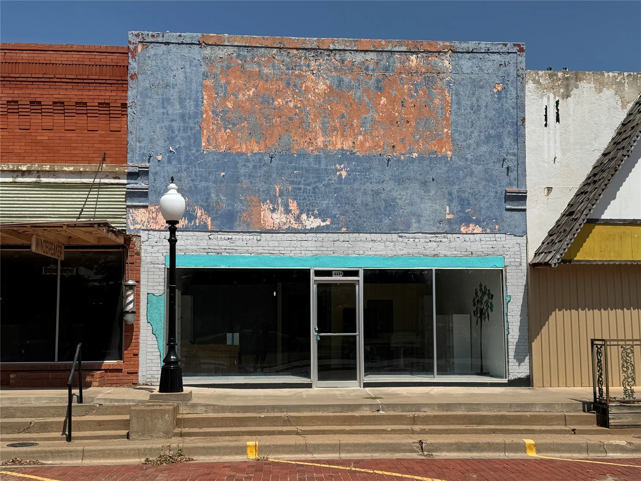 Retail For Sale in Baylor County , 115 E Mc Lain Street, Seymour, Texas 76380, 0, 0, Garage spaces, 0 Sqft, built in 1930, Preowned, mls#21056248, Real Estate Agent in Seymour, Homes For Sale in Baylor county, Homes For Sale in Seymour, Realtor in Seymour Texas, Real Estate Brokerage Independent Realty Texas, Luminita Cordes Realtor