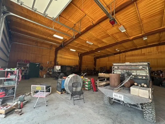 Farm For Sale in Sutton County , 1815 Ranch Road 2597, Sonora, Texas 76950, 2 Bedroom, 2 Bathroom, Garage spaces, 2,035 Sqft, built in 1996, Preowned, mls#21056255, Real Estate Agent in Sonora, Homes For Sale in Sutton county, Homes For Sale in Sonora, Realtor in Sonora Texas, Real Estate Brokerage Independent Realty Texas, Luminita Cordes Realtor