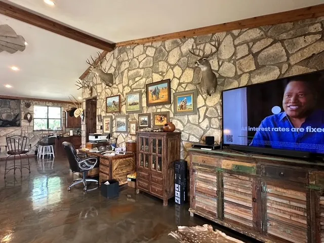 Farm For Sale in Sutton County , 1815 Ranch Road 2597, Sonora, Texas 76950, 2 Bedroom, 2 Bathroom, Garage spaces, 2,035 Sqft, built in 1996, Preowned, mls#21056255, Real Estate Agent in Sonora, Homes For Sale in Sutton county, Homes For Sale in Sonora, Realtor in Sonora Texas, Real Estate Brokerage Independent Realty Texas, Luminita Cordes Realtor