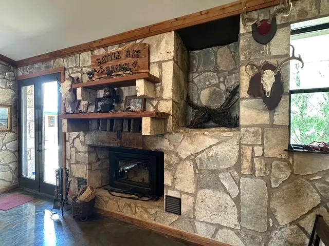 Farm For Sale in Sutton County , 1815 Ranch Road 2597, Sonora, Texas 76950, 2 Bedroom, 2 Bathroom, Garage spaces, 2,035 Sqft, built in 1996, Preowned, mls#21056255, Real Estate Agent in Sonora, Homes For Sale in Sutton county, Homes For Sale in Sonora, Realtor in Sonora Texas, Real Estate Brokerage Independent Realty Texas, Luminita Cordes Realtor