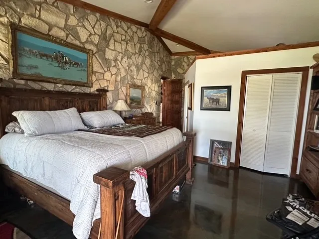 Farm For Sale in Sutton County , 1815 Ranch Road 2597, Sonora, Texas 76950, 2 Bedroom, 2 Bathroom, Garage spaces, 2,035 Sqft, built in 1996, Preowned, mls#21056255, Real Estate Agent in Sonora, Homes For Sale in Sutton county, Homes For Sale in Sonora, Realtor in Sonora Texas, Real Estate Brokerage Independent Realty Texas, Luminita Cordes Realtor