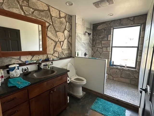 Farm For Sale in Sutton County , 1815 Ranch Road 2597, Sonora, Texas 76950, 2 Bedroom, 2 Bathroom, Garage spaces, 2,035 Sqft, built in 1996, Preowned, mls#21056255, Real Estate Agent in Sonora, Homes For Sale in Sutton county, Homes For Sale in Sonora, Realtor in Sonora Texas, Real Estate Brokerage Independent Realty Texas, Luminita Cordes Realtor