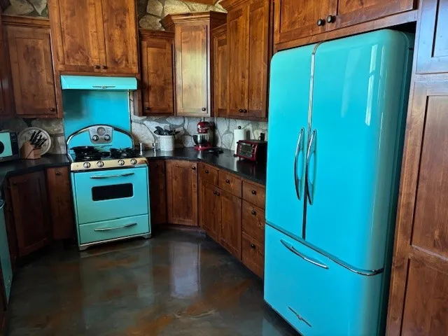 Farm For Sale in Sutton County , 1815 Ranch Road 2597, Sonora, Texas 76950, 2 Bedroom, 2 Bathroom, Garage spaces, 2,035 Sqft, built in 1996, Preowned, mls#21056255, Real Estate Agent in Sonora, Homes For Sale in Sutton county, Homes For Sale in Sonora, Realtor in Sonora Texas, Real Estate Brokerage Independent Realty Texas, Luminita Cordes Realtor