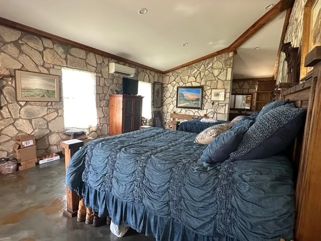 Farm For Sale in Sutton County , 1815 Ranch Road 2597, Sonora, Texas 76950, 2 Bedroom, 2 Bathroom, Garage spaces, 2,035 Sqft, built in 1996, Preowned, mls#21056255, Real Estate Agent in Sonora, Homes For Sale in Sutton county, Homes For Sale in Sonora, Realtor in Sonora Texas, Real Estate Brokerage Independent Realty Texas, Luminita Cordes Realtor