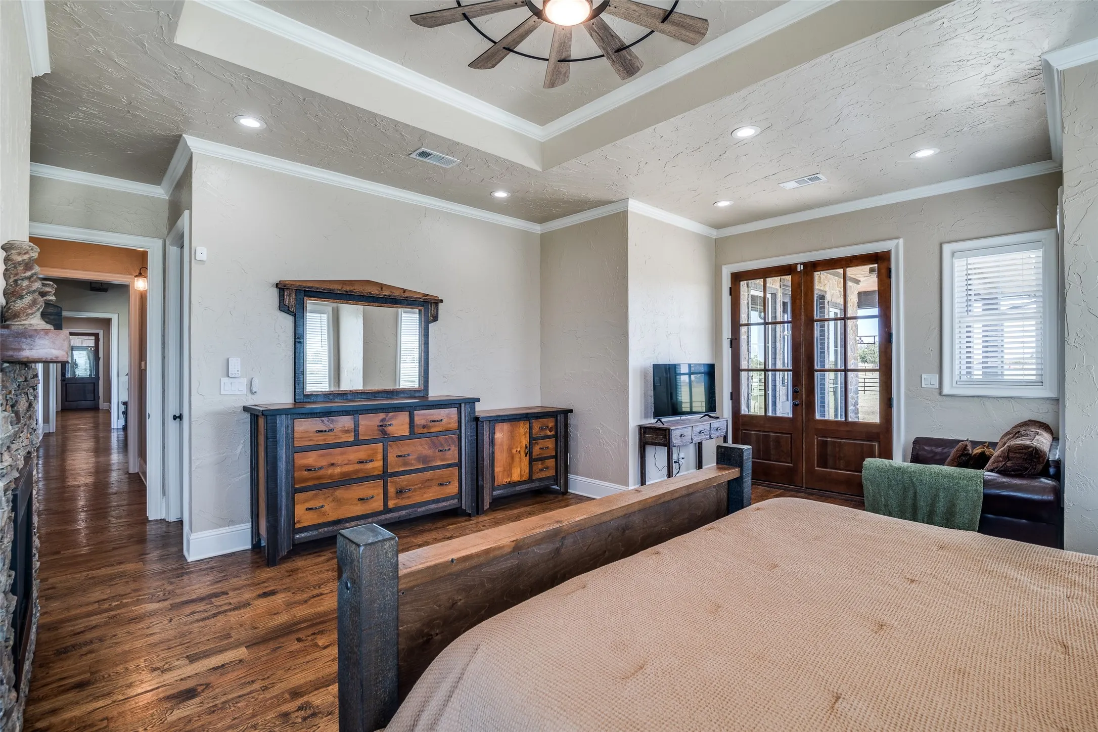 Single Family Residence For Sale in Van Zandt County , 1010 Vz County Road 3415, Wills Point, Texas 75169, 3 Bedroom, 4 Bathroom, 4 Garage spaces, 3,364 Sqft, built in 2023, mls#21047290, Real Estate Agent in Wills Point, Homes For Sale in Van Zandt county, Homes For Sale in Wills Point, Realtor in Wills Point Texas, Real Estate Brokerage Independent Realty Texas, Luminita Cordes Realtor