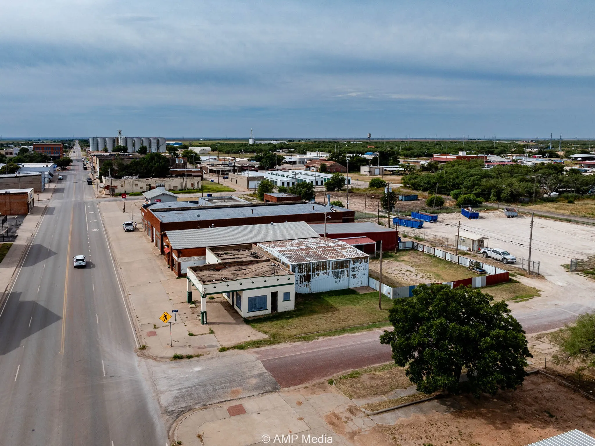 Business For Sale in Jones County , 211 N Swenson Street, Stamford, Texas 79553, 0, 0, Garage spaces, 0 Sqft, built in 1955, Preowned, mls#21056753, Real Estate Agent in Stamford, Homes For Sale in Jones county, Homes For Sale in Stamford, Realtor in Stamford Texas, Real Estate Brokerage Independent Realty Texas, Luminita Cordes Realtor